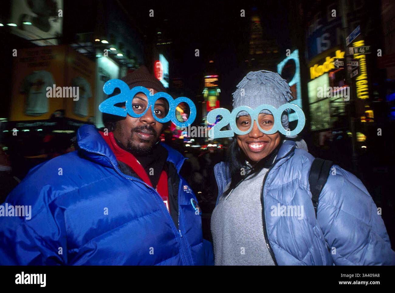 4 agosto 2005 - FESTIVITÀ: CAPODANNO A TIMES SQUARE , NEW YORK CITY 12-31-1999.#K17605AR.© ANDREA RENAULT-(Credit Image: © Globe Photos/ZUMAPRESS.com) Foto Stock