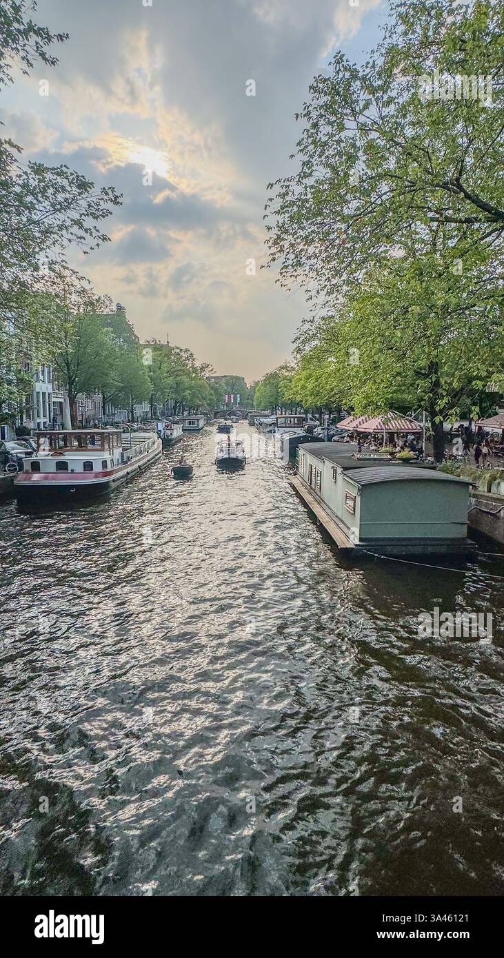 Canali di Amsterdam - Immagine stock catturata con smartphone