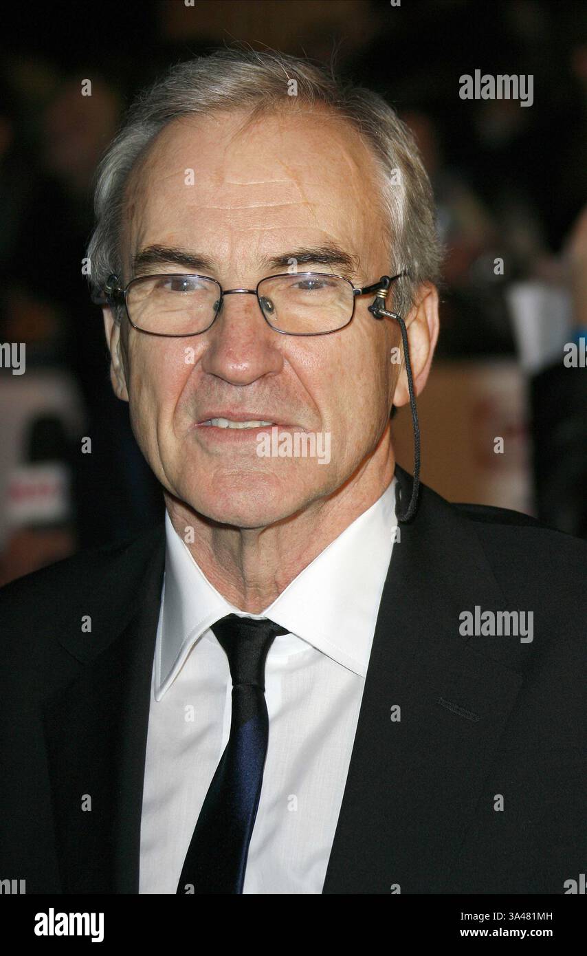 3 NOVEMBRE 2008 - THE ROYAL ALBERT HALL, LONDRA - LARRY LAMB.ACTORS.NATIONAL TELEVISION AWARDS 2008.THE ROYAL ALBERT HALL, LONDRA, INGHILTERRA.29 OTTOBRE 2008.DII34544.THE ROYAL ALBERT HALL LONDRA 10-29-2008. DAVE GADD- - K60064 (immagine di credito: © Globe Photos/ZUMAPRESS.com) Foto Stock