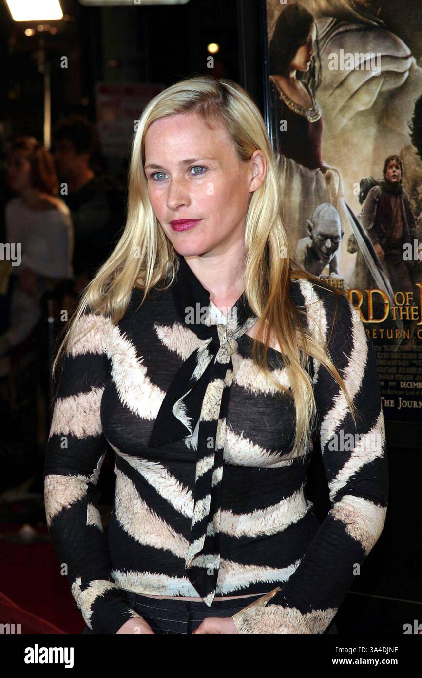 2 dicembre 2003 - K33860TR 12/3/03.L'ETERNO DEGLI ANELLI: IL RITORNO DEL RE. PRIMA AL MANN VILLAGE THEATER WESTWOOD CA. PATRICIA ARQUETTE. TOM RODRIGUEZ/ 2003.(immagine di credito: © Globe Photos/ZUMAPRESS.com) Foto Stock