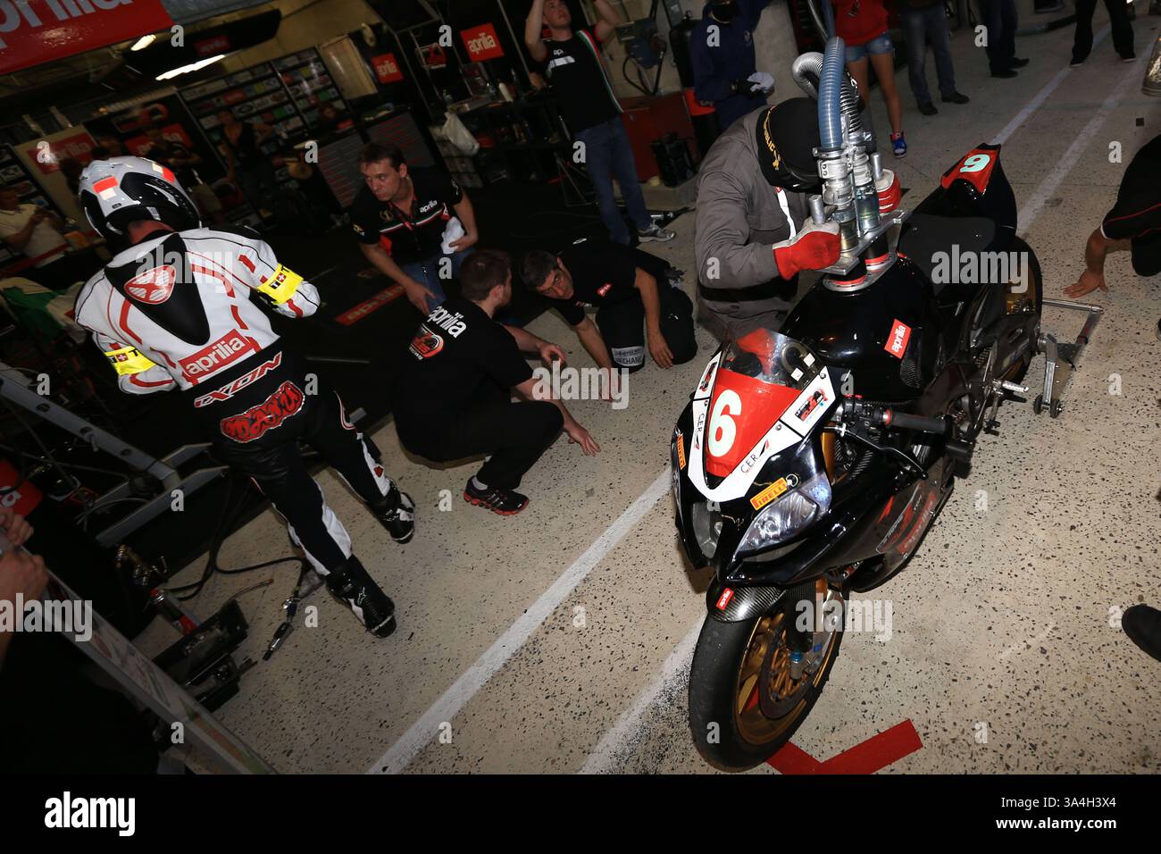 20 settembre 2014 - le Mans, Sarthe, Francia - Aprilia le Mans 2 Roues (fra) Aprilia RSV4 (6) pilota bianco EMMANUEL PARISSE (fra) durante la gara della 24 ore moto di le Mans sul circuito Bugatti per il Campionato Mondiale Endurance 2014 (immagine di credito: © Pierre Stevenin/ZUMA Wire) Foto Stock