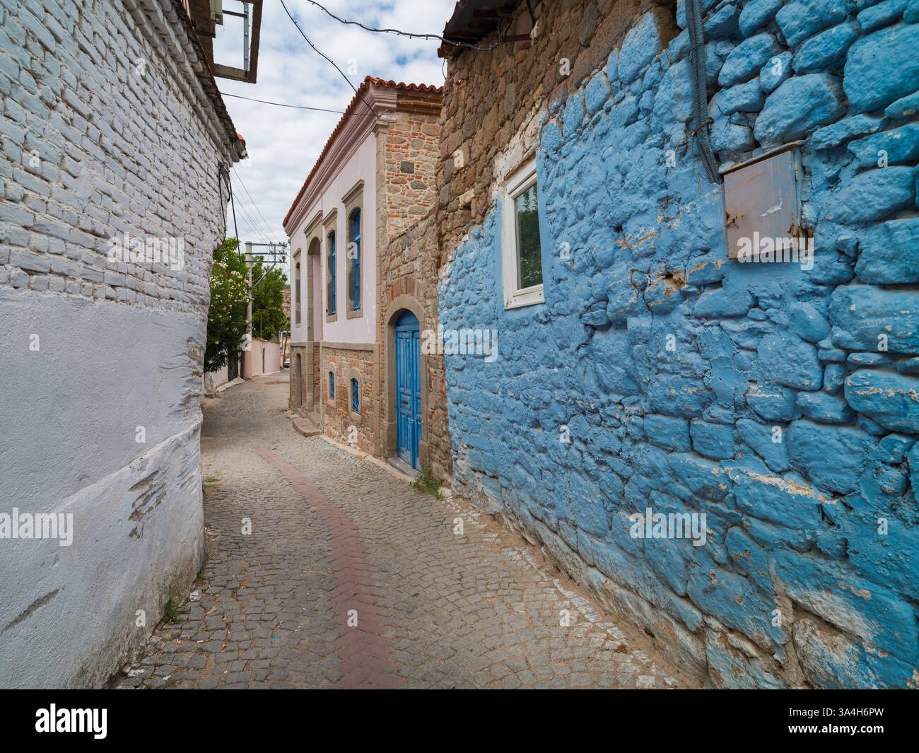 Storiche case bergamane e strade acciottolate. Distretto di Bergama, provincia di Smirne, paese della Turchia Foto Stock