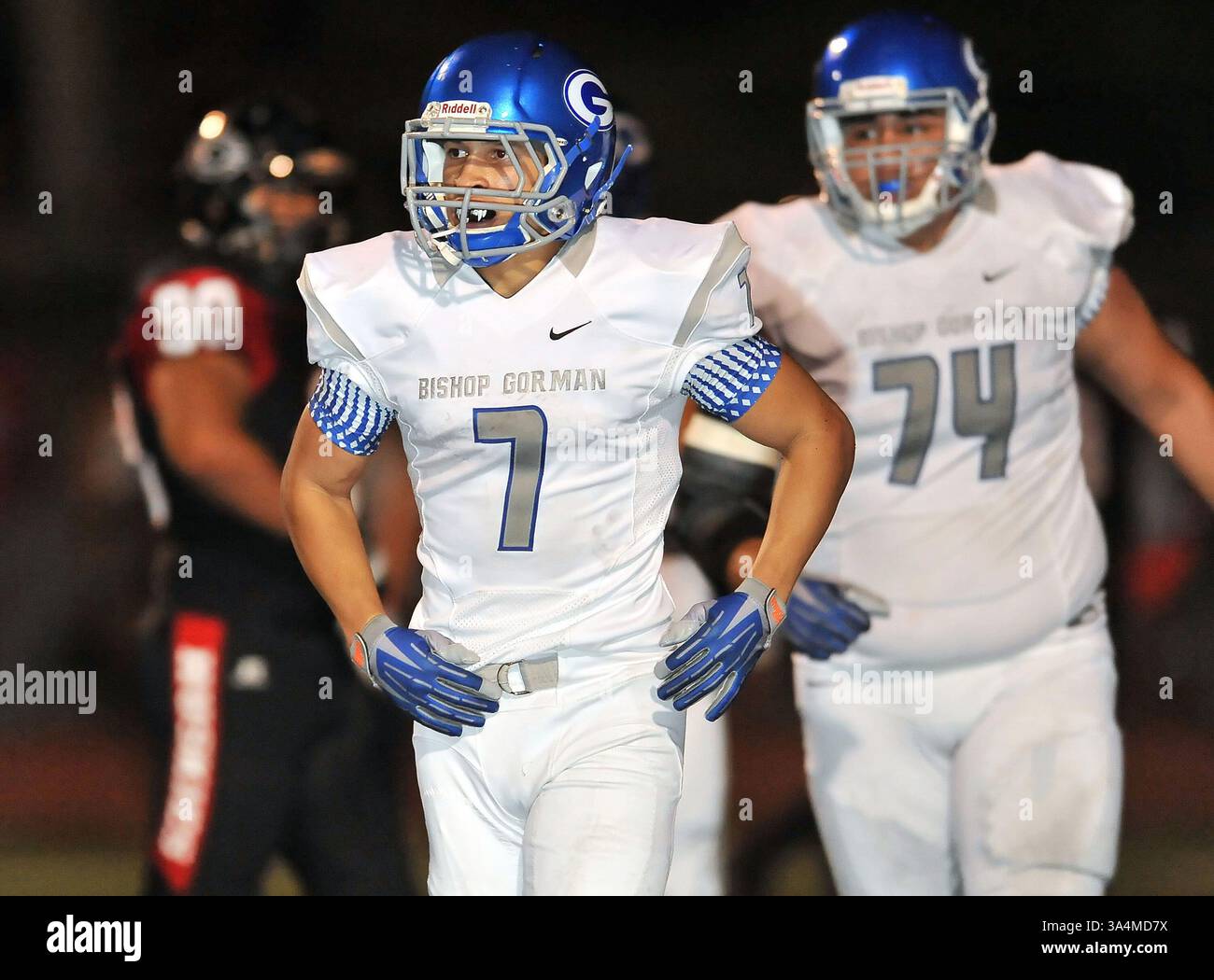 12 settembre 2014 Corona, CA. Bishop Gorman running back Biaggio Walsh #7.CIF-SS Prep Football Varsity Bishop Gorman vs. Centennial Corona..Louis Lopez/Modern Exposure(immagine di credito: © Louis Lopez/Cal Sport Media/ZUMAPRESS.com) Foto Stock