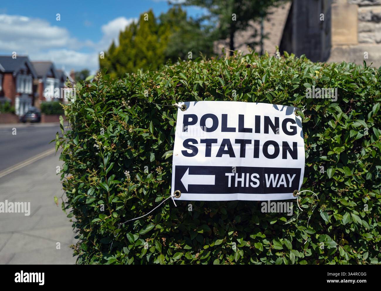 Cartellonistica per un posto elettorale alle elezioni a Londra nel Regno Unito Foto Stock