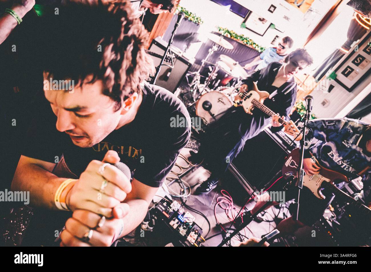 14 marzo 2025 - Austin, Texas: I Gurriers si esibiscono al Dead Rabbit durante il SXSW 2025. Foto: Thomas Jackson / Alamy Live News Foto Stock