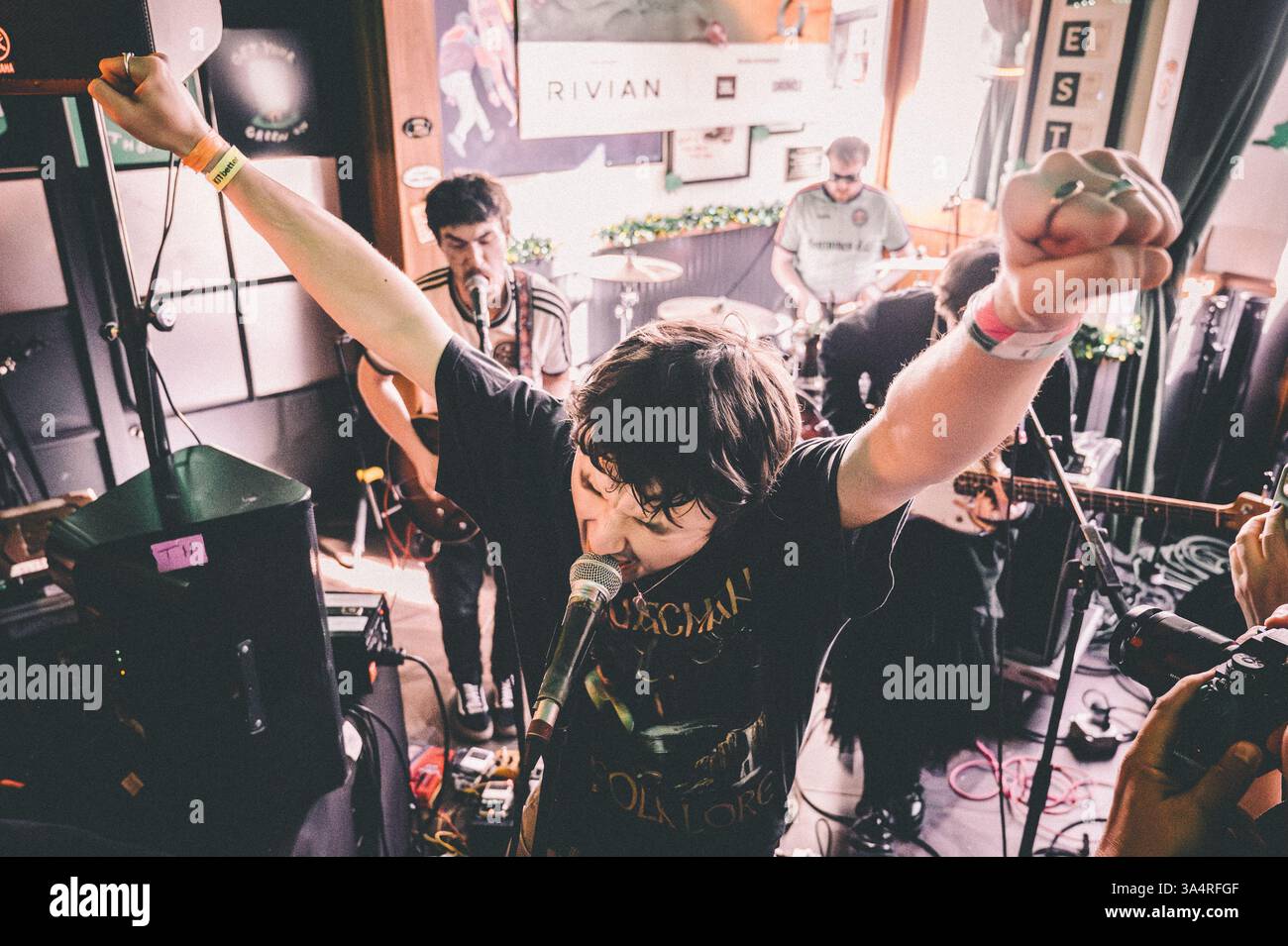 14 marzo 2025 - Austin, Texas: I Gurriers si esibiscono al Dead Rabbit durante il SXSW 2025. Foto: Thomas Jackson / Alamy Live News Foto Stock