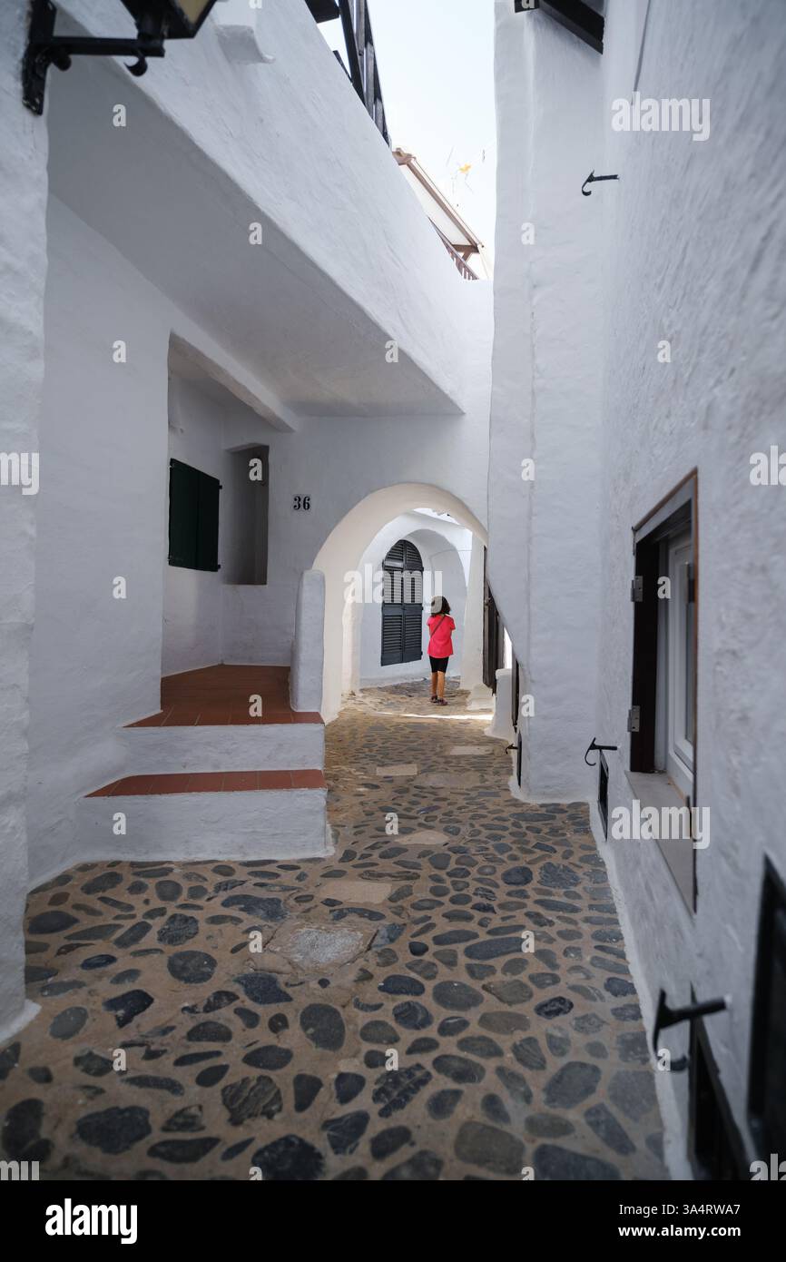 Casa bianca della peculiare città di Binibeca a Minorca, Isole Baleari, Spagna Foto Stock