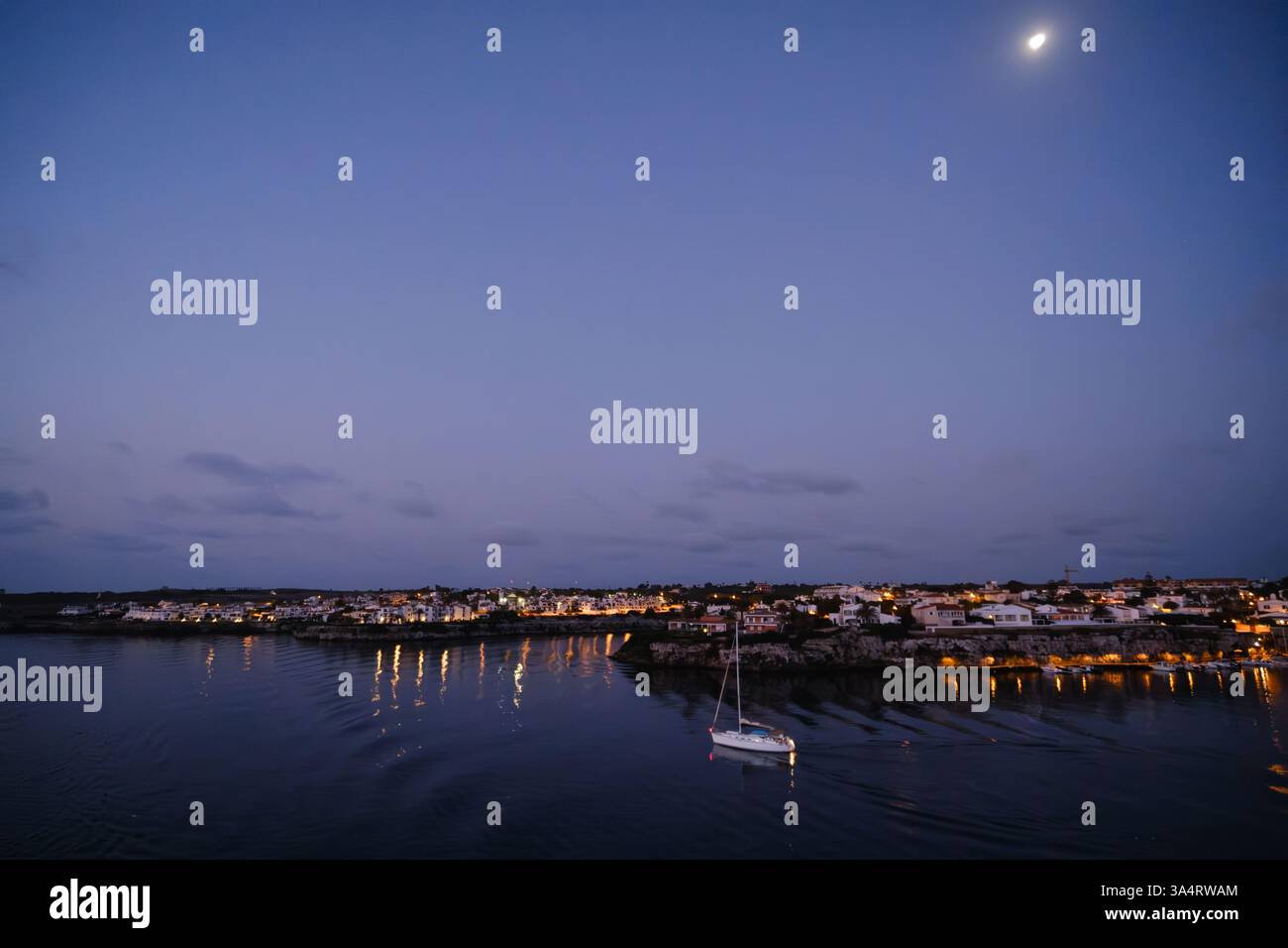 Vistes del port de Maó des del Ferry Barcellona - Minorca Foto Stock