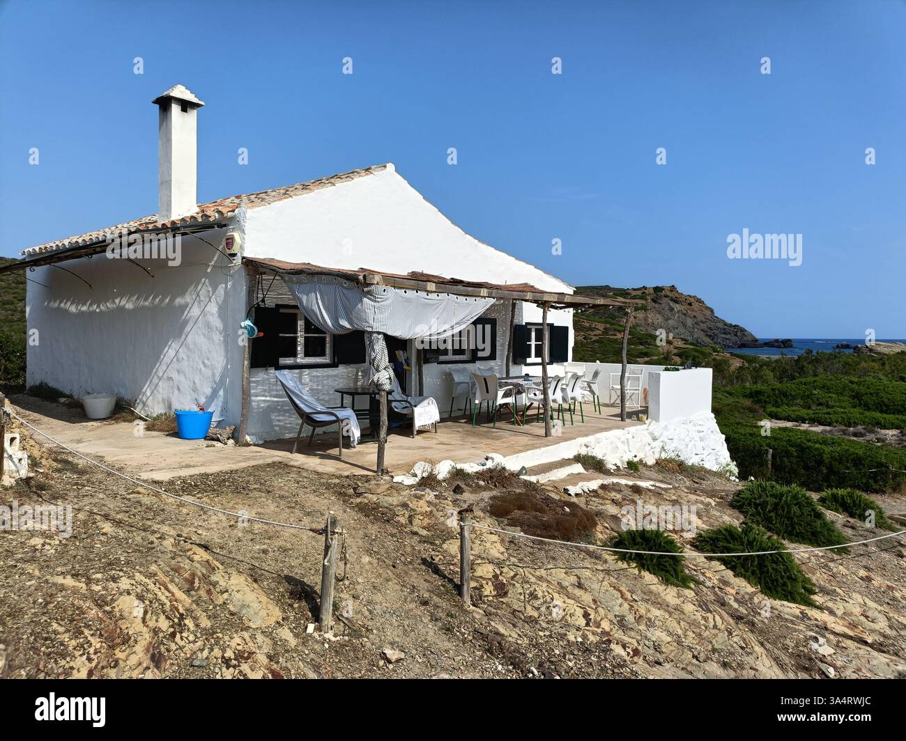 Tradizionale casa sulla spiaggia di Minorca a sa Mesquida, Minorca. Foto Stock