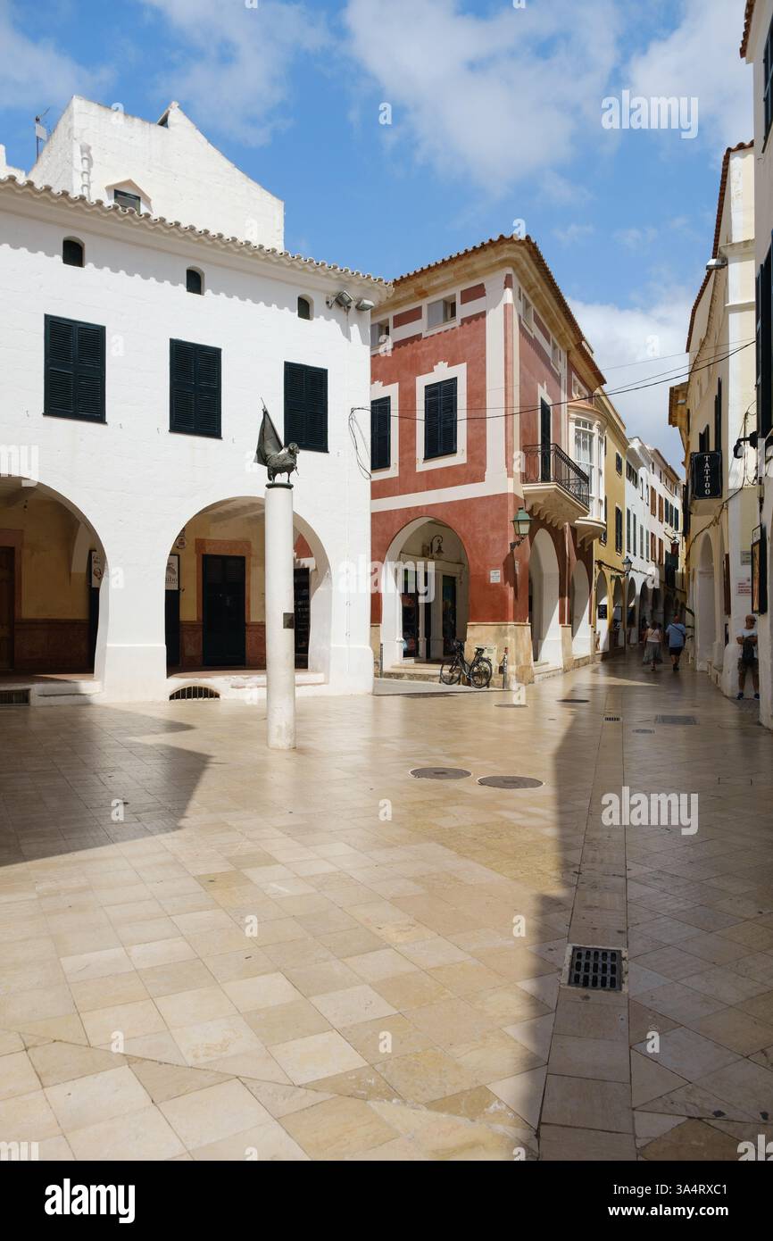 Strade di Ciutadella, la capitale di Minorca nelle isole mediterranee delle Baleari, Spagna Foto Stock