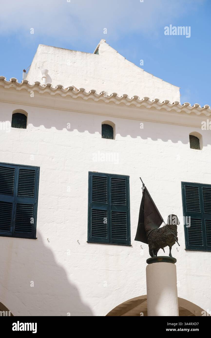 Strade di Ciutadella, la capitale di Minorca nelle isole mediterranee delle Baleari, Spagna Foto Stock