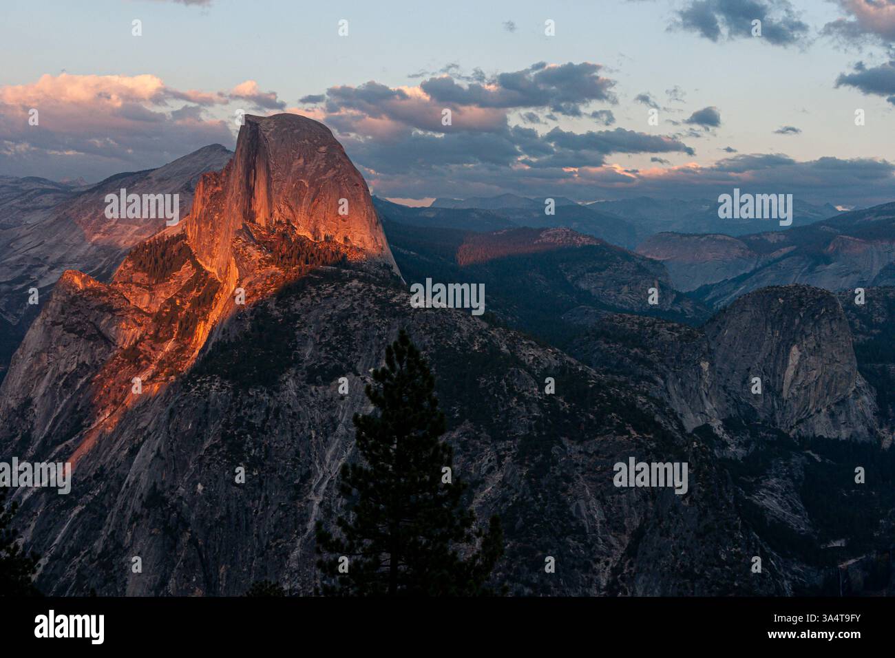 Half Dome Foto Stock
