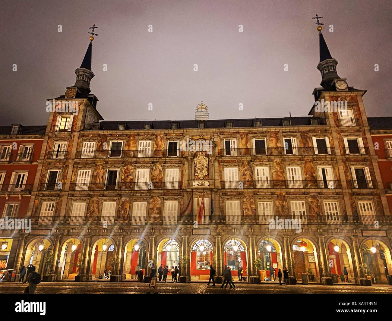 Plaza Mayor di Madrid, Spagna. - Immagine stock catturata con smartphone