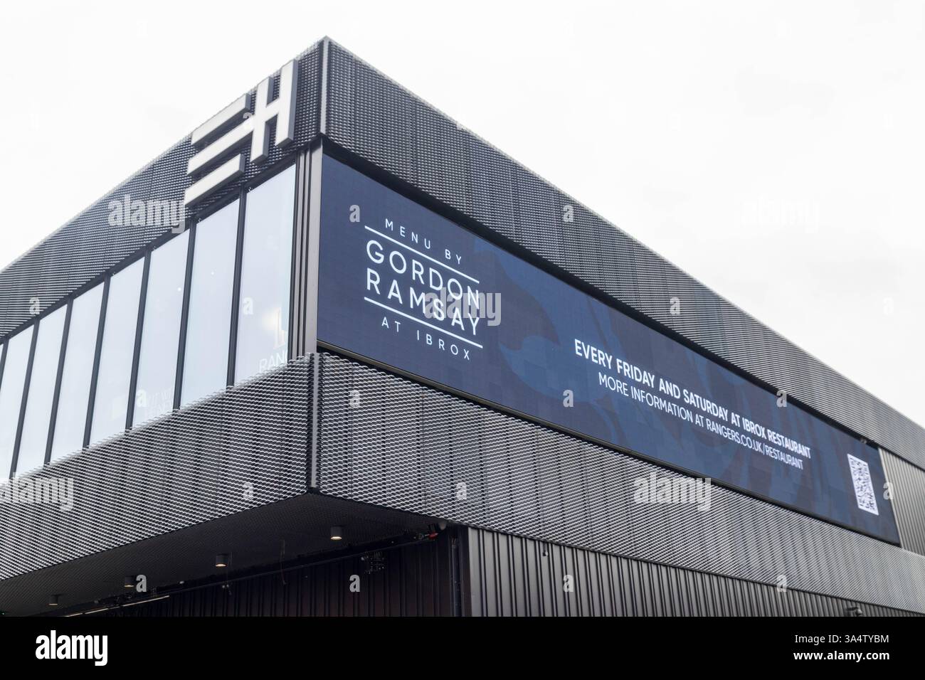 Ristorante Ibrox con menu' di Gordon Ramsay al Blue Sky Lounge che si affaccia su Ibrox pitch Glasgow, Scozia Foto Stock
