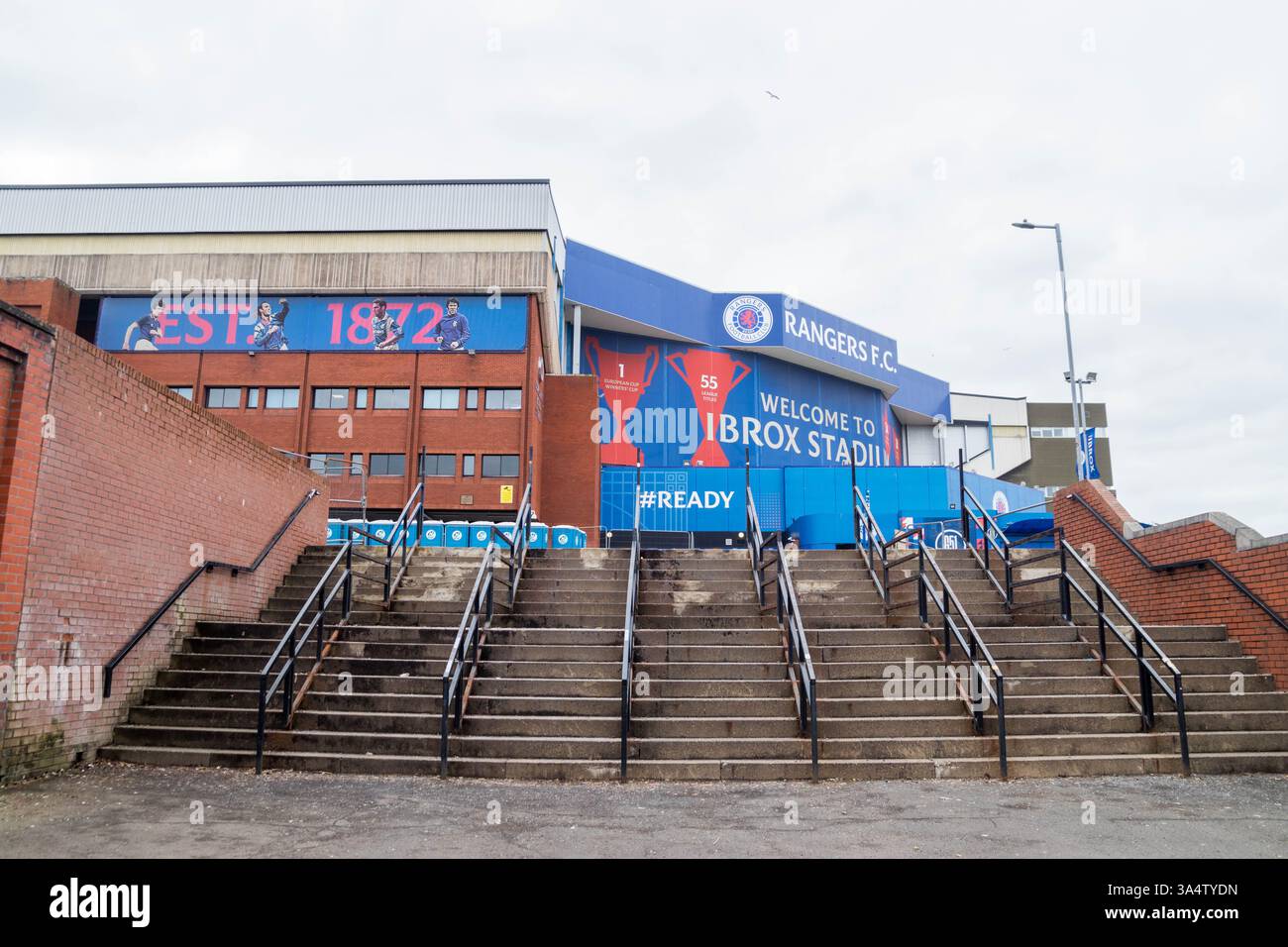 Stadio Ibrox del Rangers Football Club, ingresso da Harrison Drive a Glasgow, Scozia Foto Stock