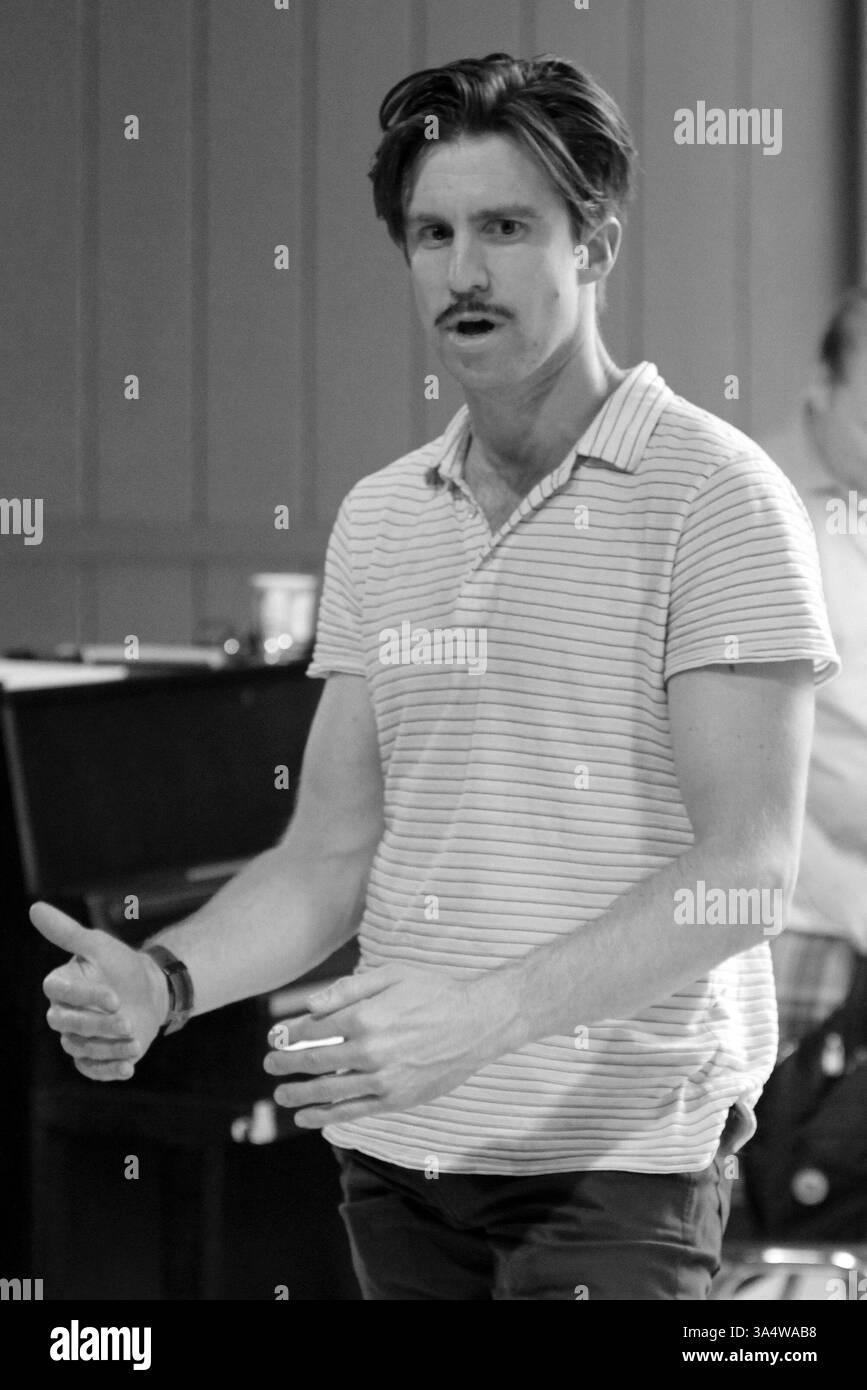 Gavin Creel durante una sessione di coaching per i National High School Musical Theatre Awards 2016, noti anche come JIMMY AWARDS alla Tisch School of the Arts della NYU a New York City il 23 giugno 2016. Foto di Henry McGee/MediaPunch Foto Stock