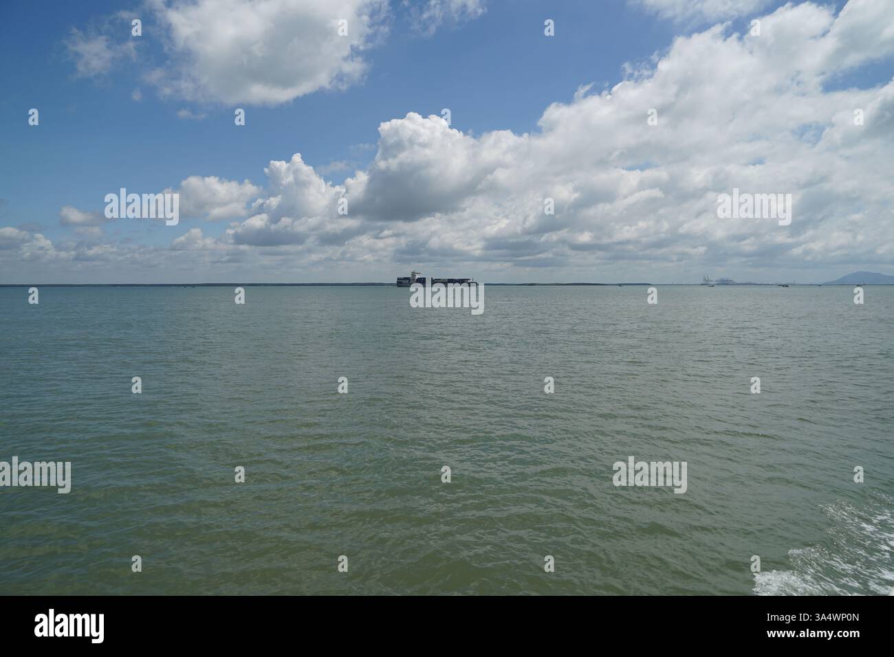 immagini di paesaggi, immagini di natura, immagini di mare, oceano, onde oceaniche, cielo, nuvole, vasto, acqua di mare, sole, tramonto, Foto Stock
