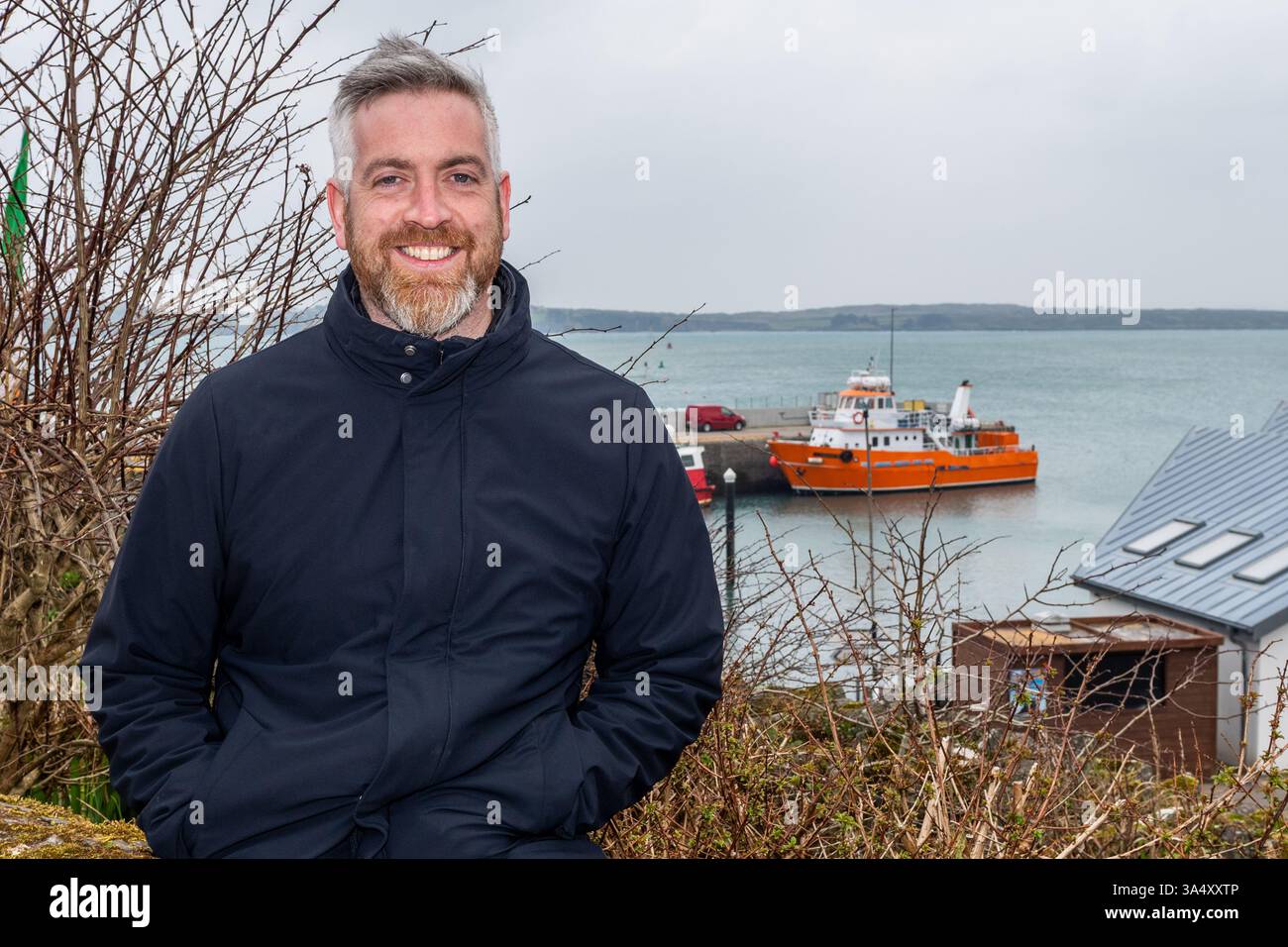 Politico irlandese, Christopher o'Sullivan TD a Baltimora, West Cork, Irlanda. Foto Stock