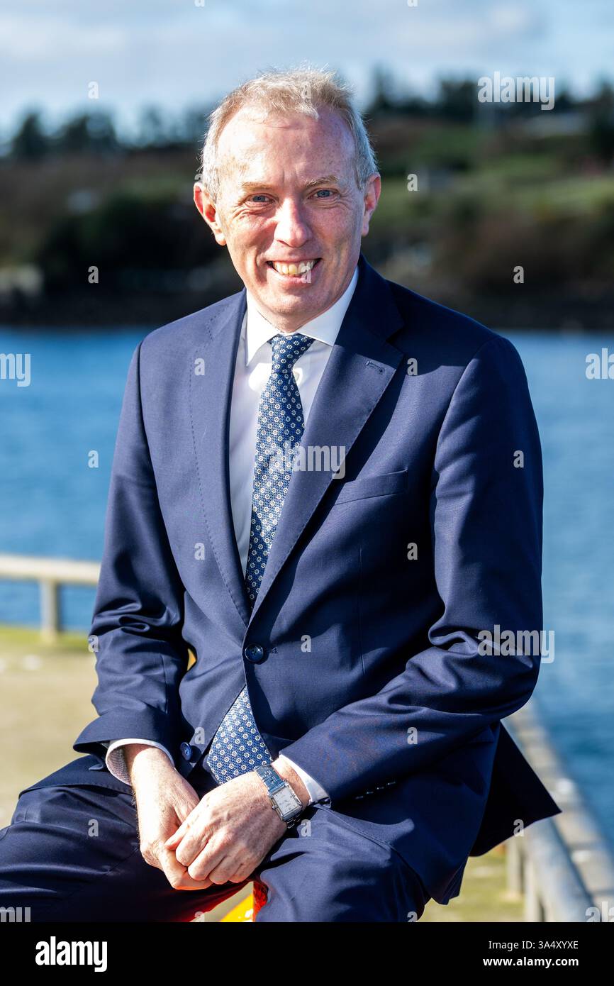 Timmy Dooley, TD, Ministro aggiunto presso il Dipartimento dell'Agricoltura, dell'alimentazione, della pesca e della Marina di Castletownbere, Co Cork, Irlanda. Foto Stock
