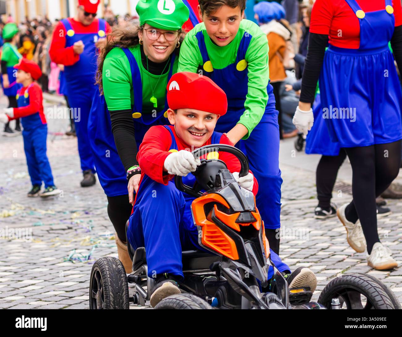 Mario Kart al Carnevale di Tomar, Portogallo 2025 Foto Stock
