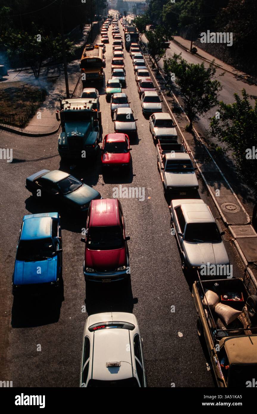 Un ingorgo stradale, città del Guatemala, Guatemala, Foto Stock