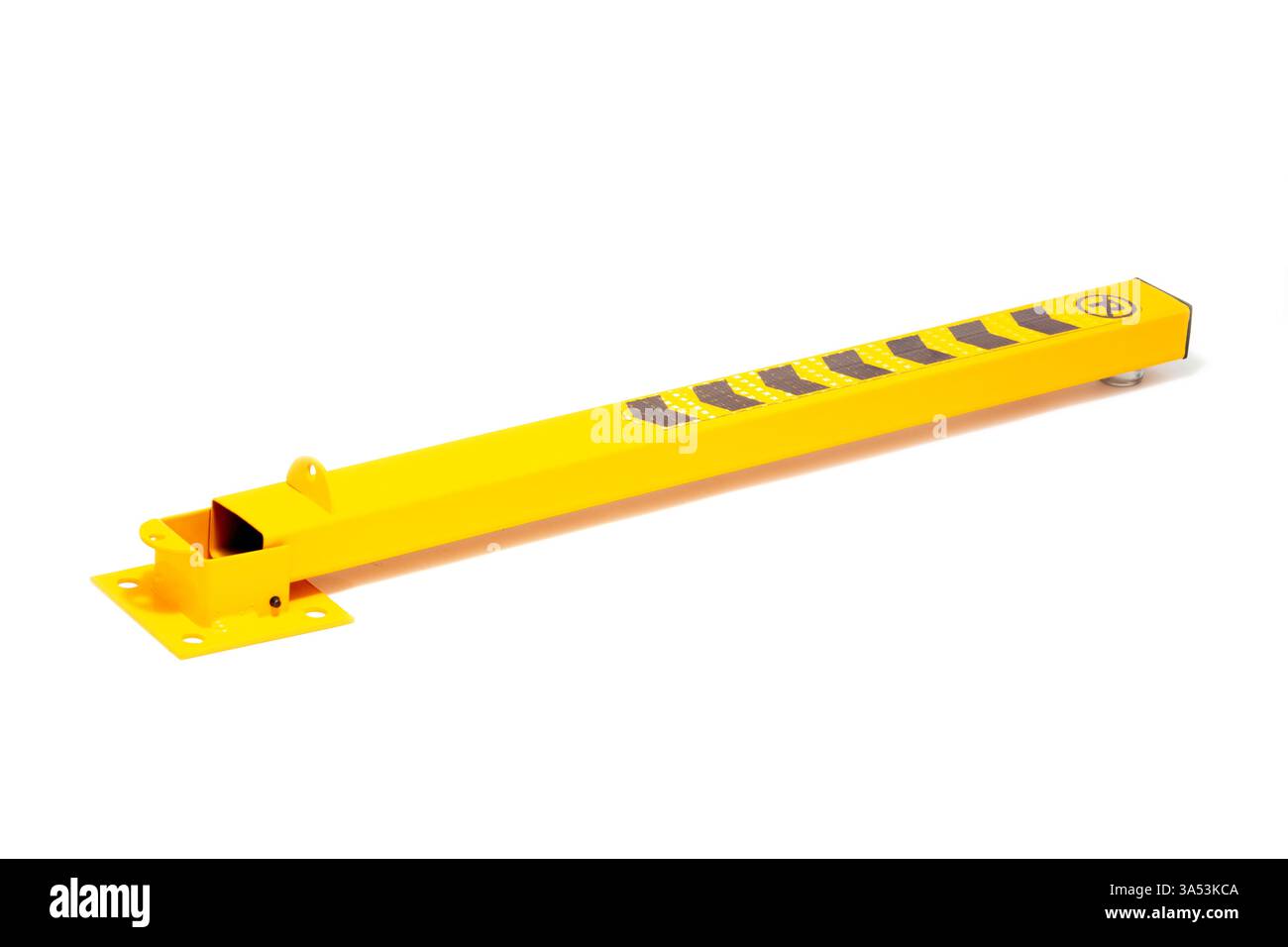 Esclusiva barriera di sicurezza gialla progettata per una maggiore visibilità e il fissaggio di varie posizioni, ideale per luoghi di lavoro, magazzini e aree all'aperto Foto Stock
