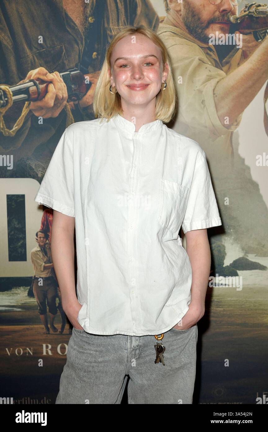 Jule Hermann beim Special Screening des Kinofilms Eden in der Astor Film Lounge. Berlino, 20.03.2025 *** Jule Hermann alla proiezione speciale del film Eden nell'Astor Film Lounge Berlin, 20 03 2025 foto:XM.xBehrensx/xFuturexImagex eden_5305 Foto Stock