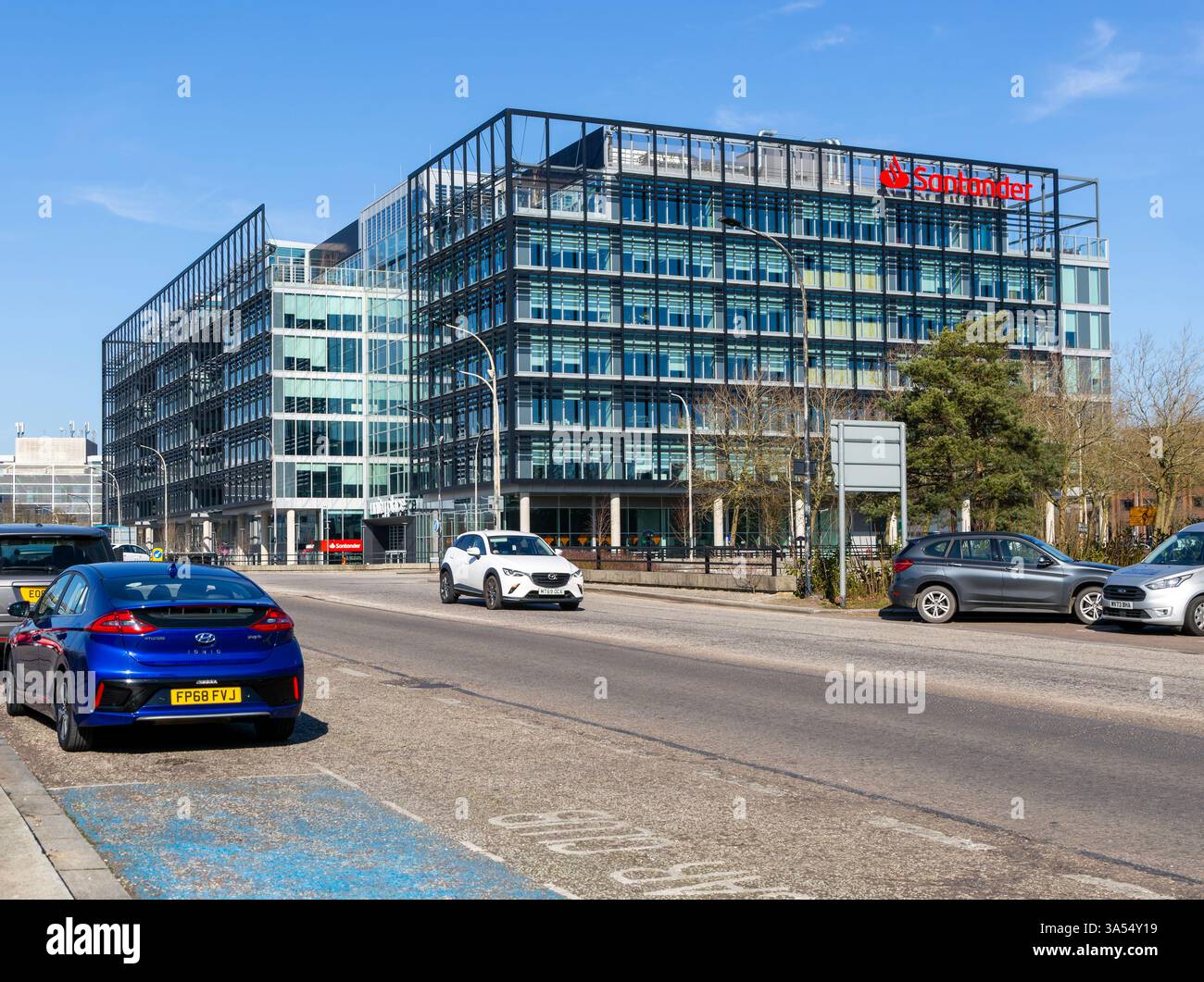 Sede principale del Banco Santander, Unity Place, Milton Keynes Central, Buckinghamshire, Inghilterra, REGNO UNITO Foto Stock