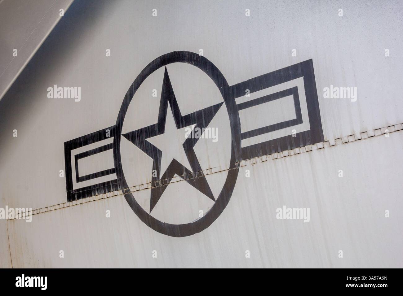 Riverside, California, Stati Uniti - 06-05-2019: Una vista delle insegne militari dell'aeronautica militare americana. Foto Stock