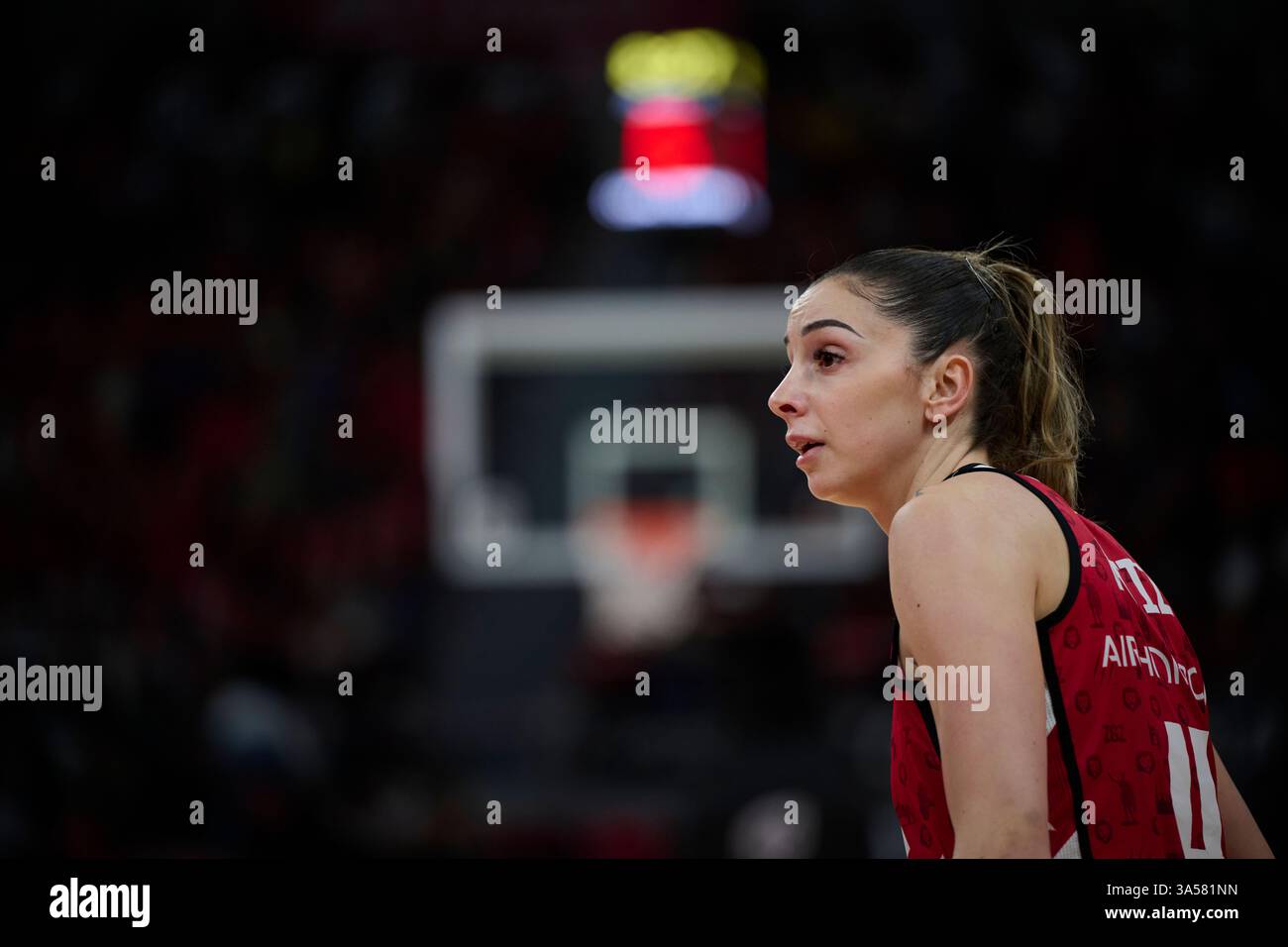 Mariona Ortiz di Casademont Saragozza vista in azione durante il quarto quarto quarto di finale della Queen's Cup of Basketball 2025 tra Casademont Saragozza e Spar Canarias alla Prince Felipe Arena. (Foto di Vicente Vidal Fernandez/Sipa USA) credito: SIPA USA/Alamy Live News Foto Stock