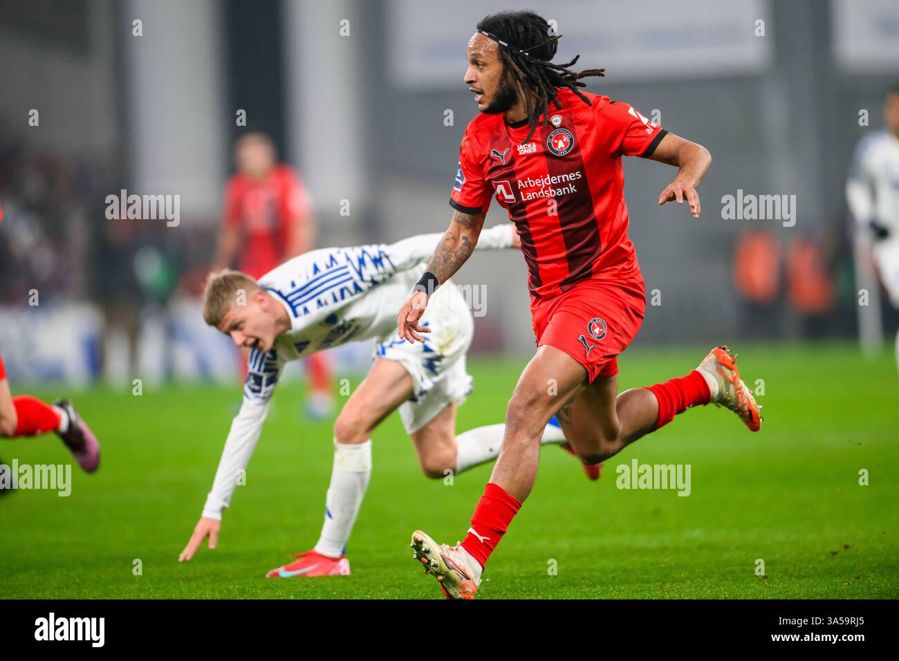 43 (FCM) - Kevin Mbabu. Superliga: FC København vs FC Midtjylland - 23.02.2025. København, Danmark. 23 febbraio 2025. Regno Unito: Superliga: FC Copenhage Foto Stock