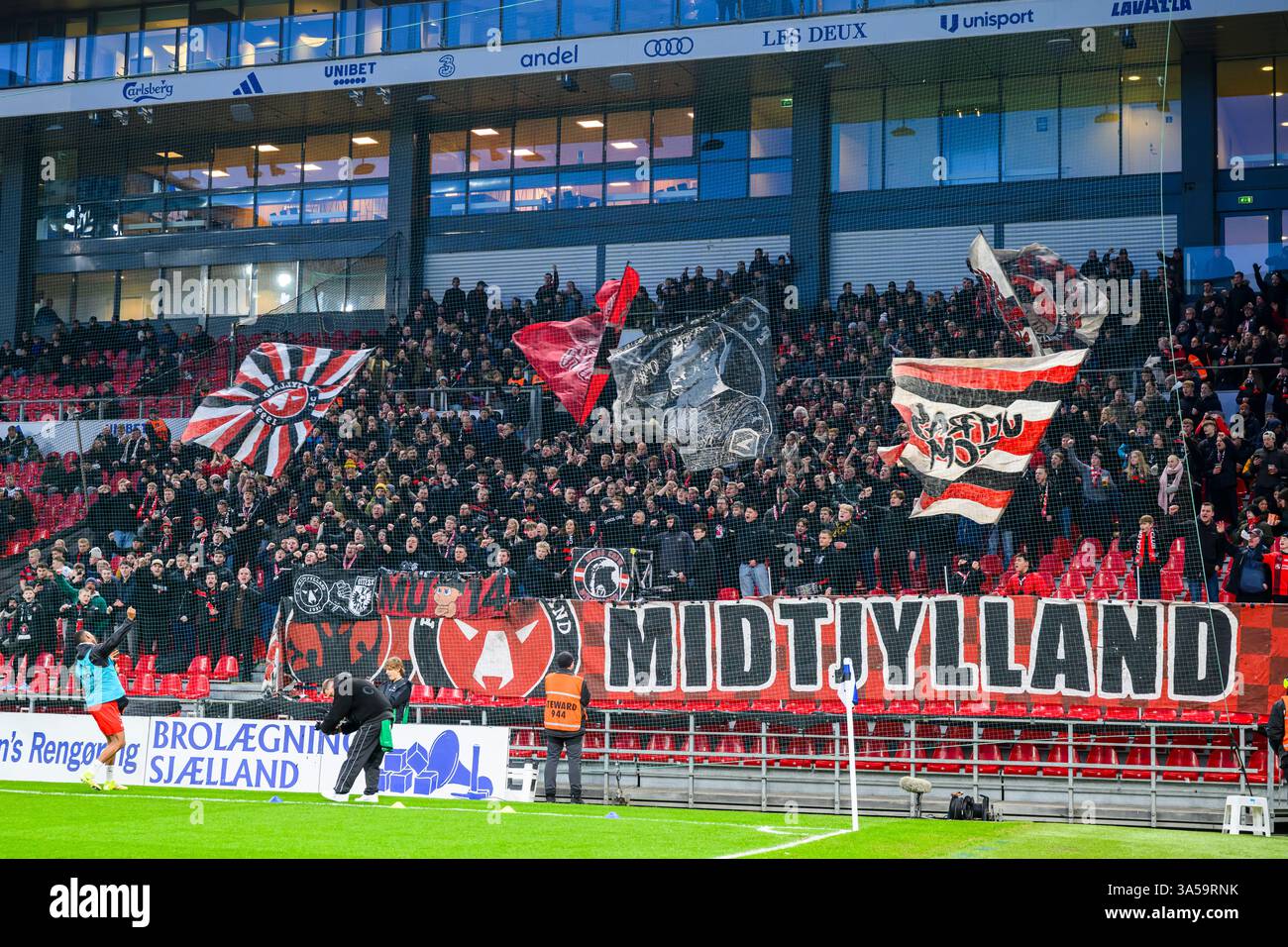 Ventole FCM. Superliga: FC København vs FC Midtjylland - 23.02.2025. København, Danmark. 23 febbraio 2025. Regno Unito: Superliga: FC Copenhagen vs FC Midtjy Foto Stock