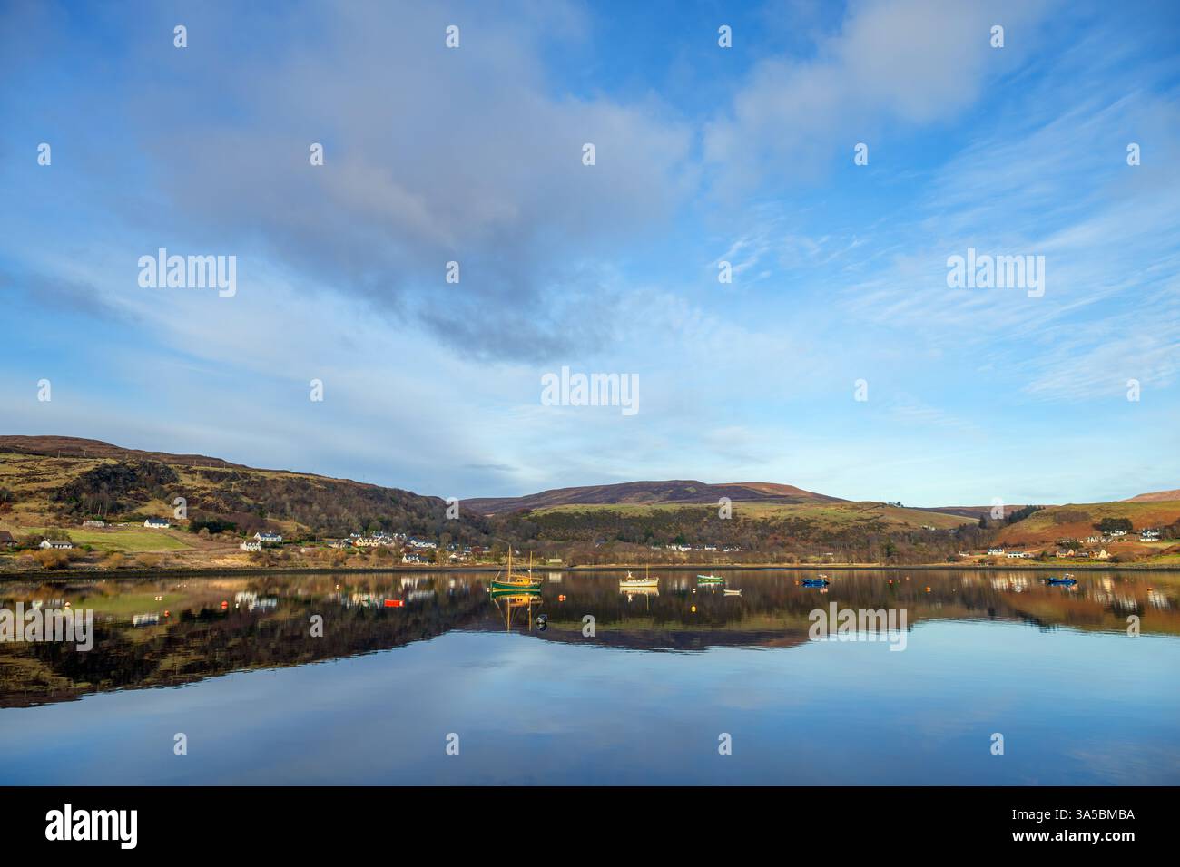 Il porto di Uig, Isola di Skye, Highland, Scozia, Regno Unito Foto Stock