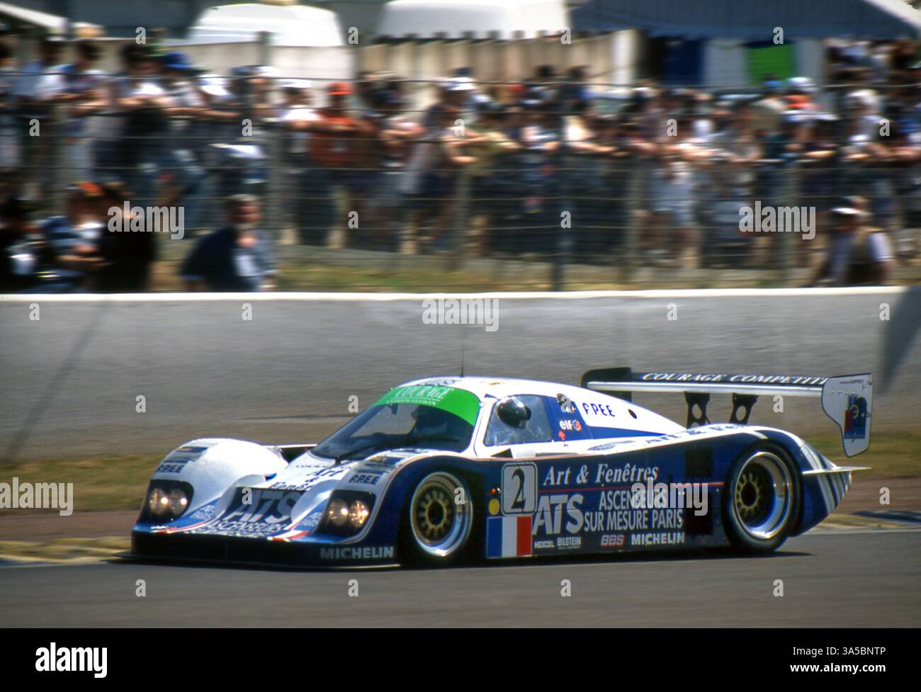 LE MANS 24 ORE 1994 - Courage Porsche C32LM - Alain Ferté (F)/Henri Pescarolo (F)/Franck Lagorce (F) Foto Stock
