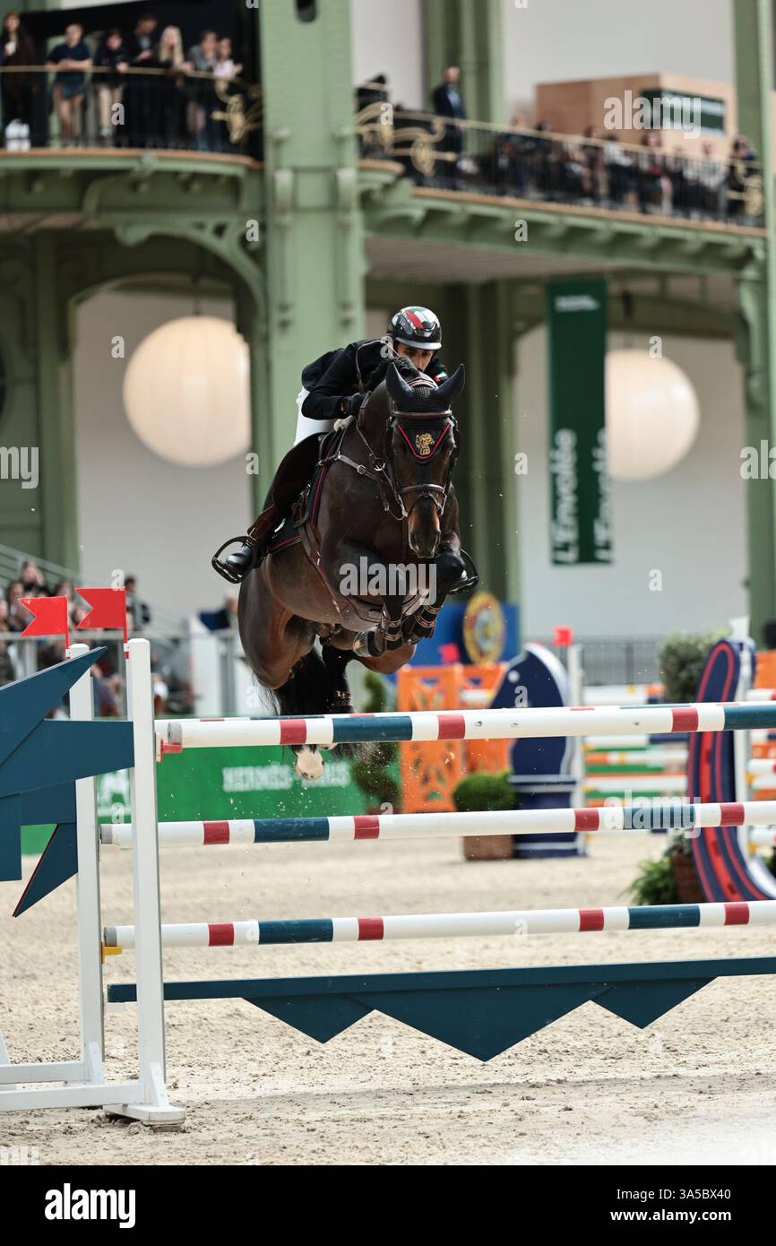 Omar Abdul Aziz AL MARZOOQI degli Emirati Arabi Uniti con Enjoy de la mure durante gli eventi Prix GL al Saut Hermès il 22 marzo 2025, Parigi, Francia (foto di Maxime David - MXIMD Pictures) Foto Stock