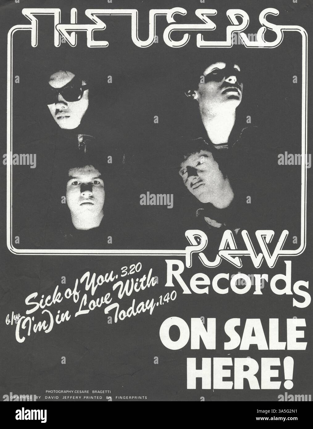Punk band The Users pubblicità promozionale per singolo Sick of You su Raw Records. Gli utenti si sono formati a Cambridge, attivi tra il 1977 e il 1979. Il rivenditore di dischi di Cambridge Lee Wood fondò la Raw Records e registrò rapidamente gli utenti nel marzo dell'anno, pubblicando il singolo "Sick of You" / "(i'm) in Love with Today" il 5 maggio 1977. La rivista Sounds ha dichiarato che "brucia nel cervello senza compromessi". Nonostante abbia pubblicato solo due singoli BBC radio 1 DJ John Peel ha piazzato il loro primo singolo nella sua classifica Festive Fifty del 1977. Foto Stock