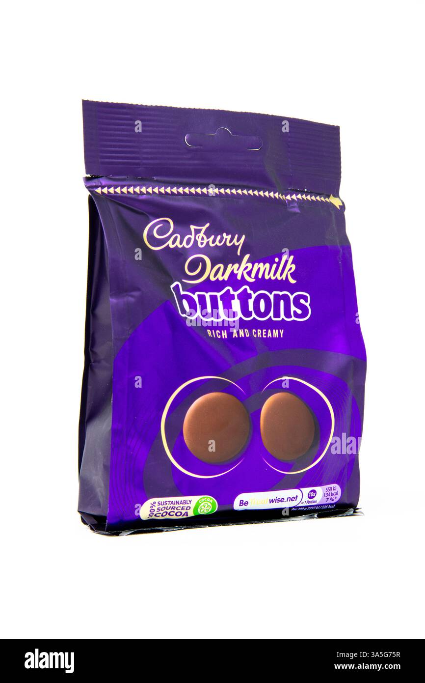 Cadbury Darkmilk Buttons. Foto Stock Cadbury Darkmilk Buttons. Foto Stock