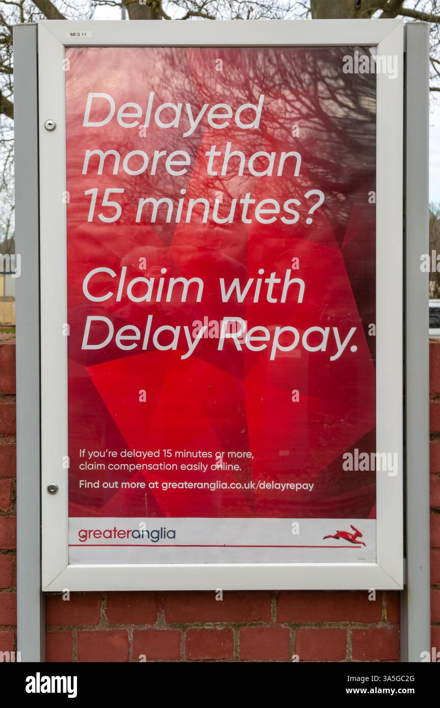 Richiesta di rimborso ritardo pagamento rimborso per il treno in ritardo di oltre 15 minuti, stazione ferroviaria di Melton Suffolk, Inghilterra, Regno Unito Foto Stock