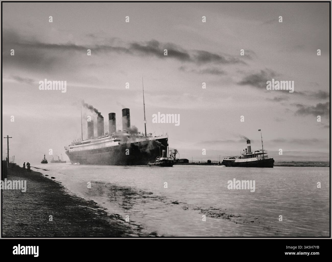 L'RMS Titanic inizio di una giornata di prove in mare sotto vapore Belfast Lough Ireland Data 2nd aprile 1912. Foto Stock