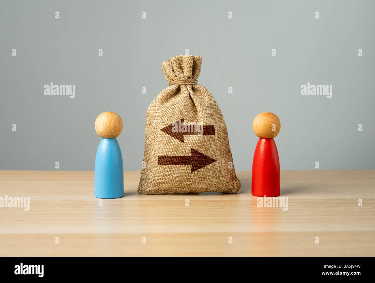 Negoziazione tra controparti. Scambio di beni, servizi o attività finanziarie tra le parti. Accordi commerciali, transazioni commerciali, partnership Foto Stock