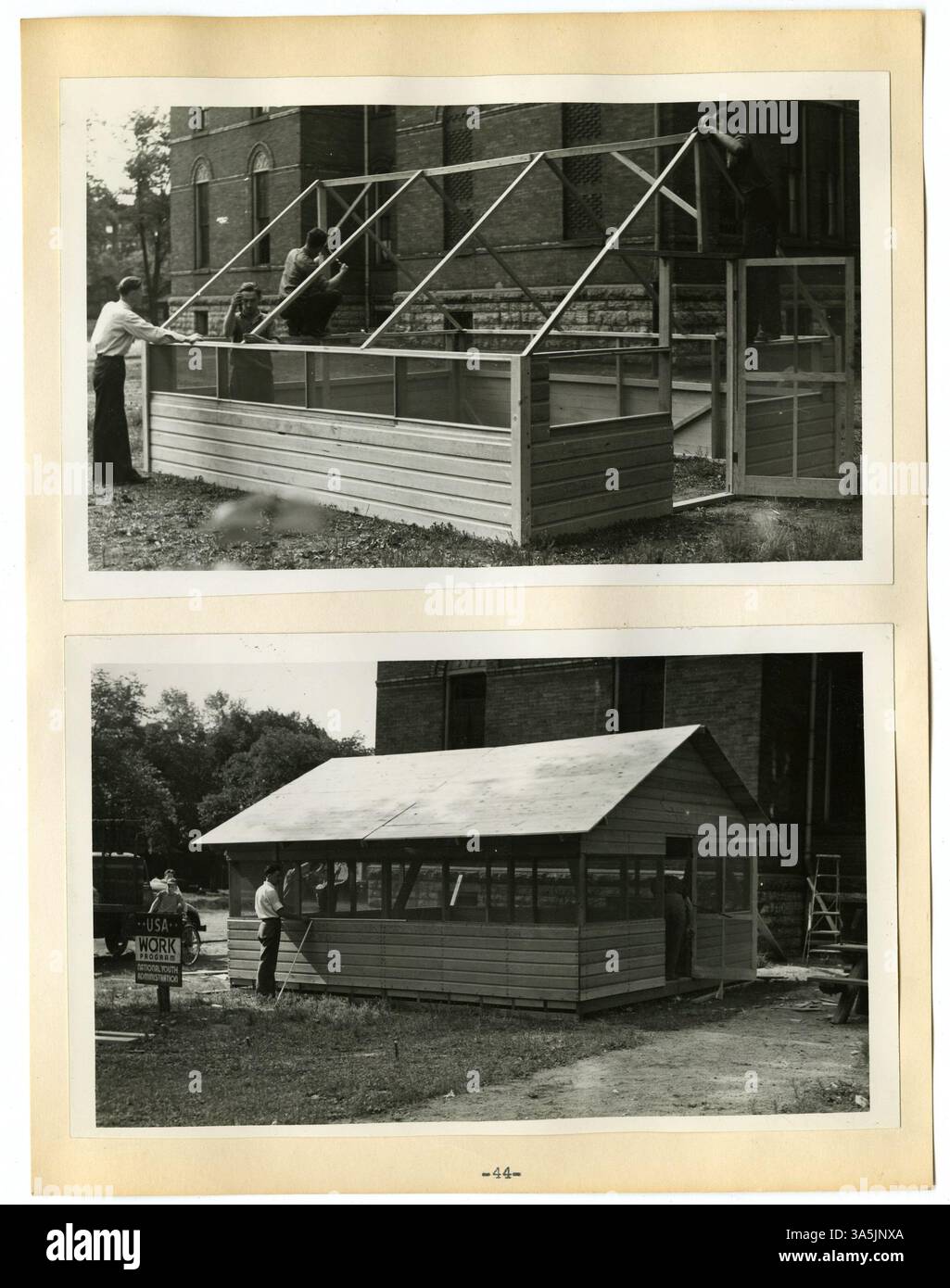 Questo volume documenta gli sforzi della National Youth Administration in Minnesota durante gli anni '1930, mostrando la costruzione di varie opere pubbliche come aree di sosta lungo la strada, muri in pietra e capanne di tronchi. Il campo NYA di Shakopee e progetti in città come Duluth, St. Paul e Alexandria riflettono l'attenzione del programma sul fornire lavoro e istruzione ai giovani adulti durante la grande depressione. Foto Stock