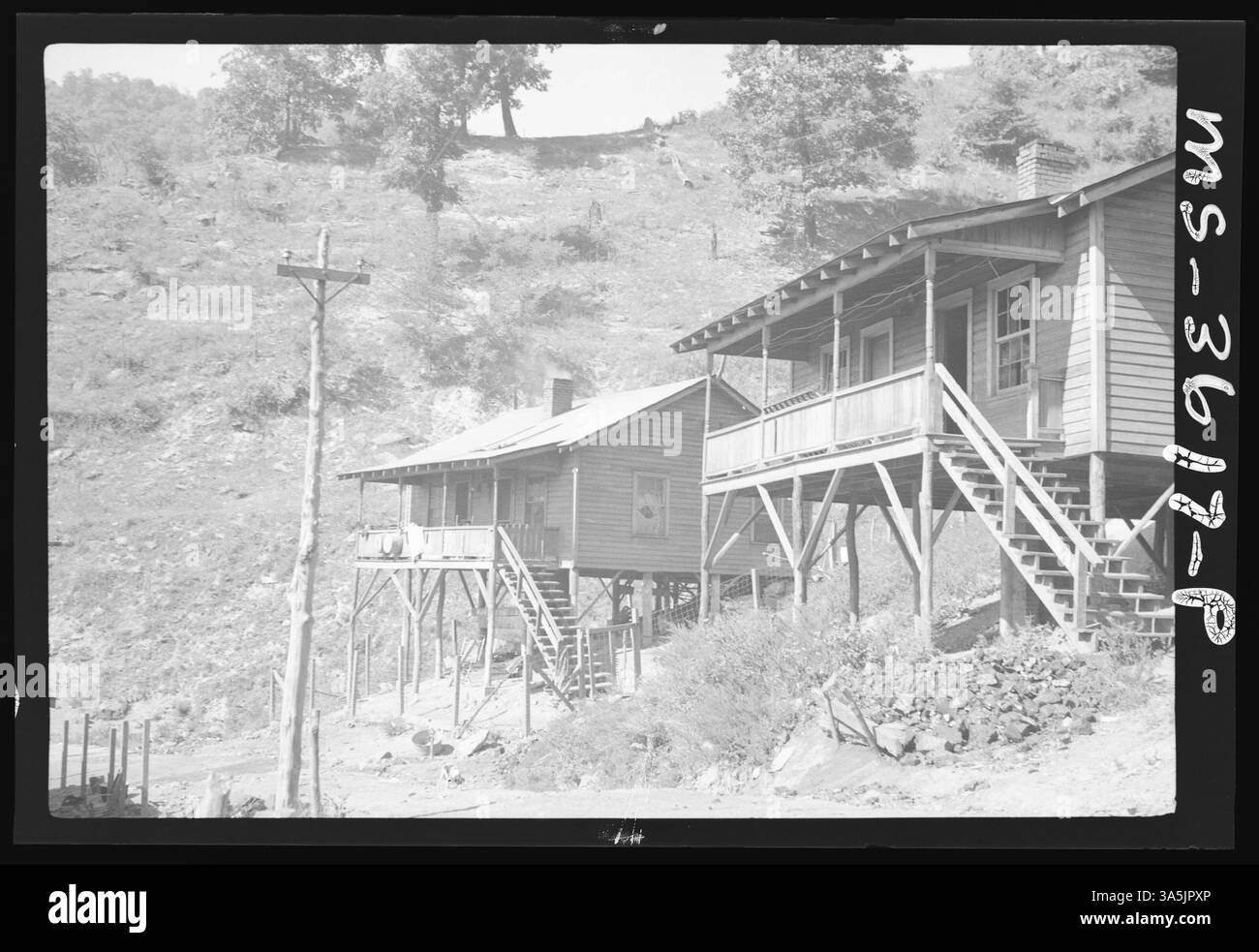 Una veduta della casa #6 osservata vicino a Benedict Coal Corp. Benedict & Vir Glow Mines a St. Charles, Lee County, Virginia, parte degli alloggi della comunità mineraria. Foto Stock