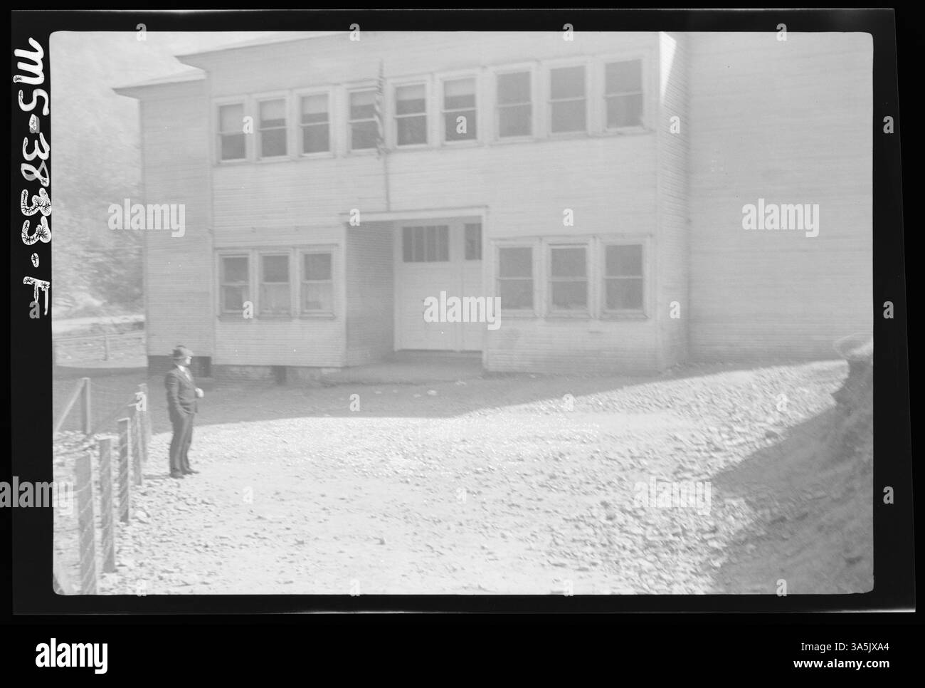 Una scuola locale a Mammouth, Kanawha County, vicino alla Warner Mine #106 & 102 Entry di Warner Collieries, che serve i bambini delle famiglie minerarie di questa regione mineraria. Foto Stock