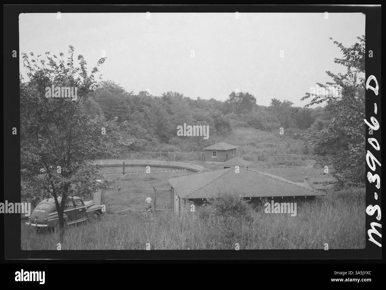 L'impianto di smaltimento delle acque reflue presso la miniera Superior Coal Co. #3 di Gillespie, Macoupin County, Illinois. Questo impianto faceva parte dell’infrastruttura della società mineraria per la gestione dei rifiuti. Foto Stock
