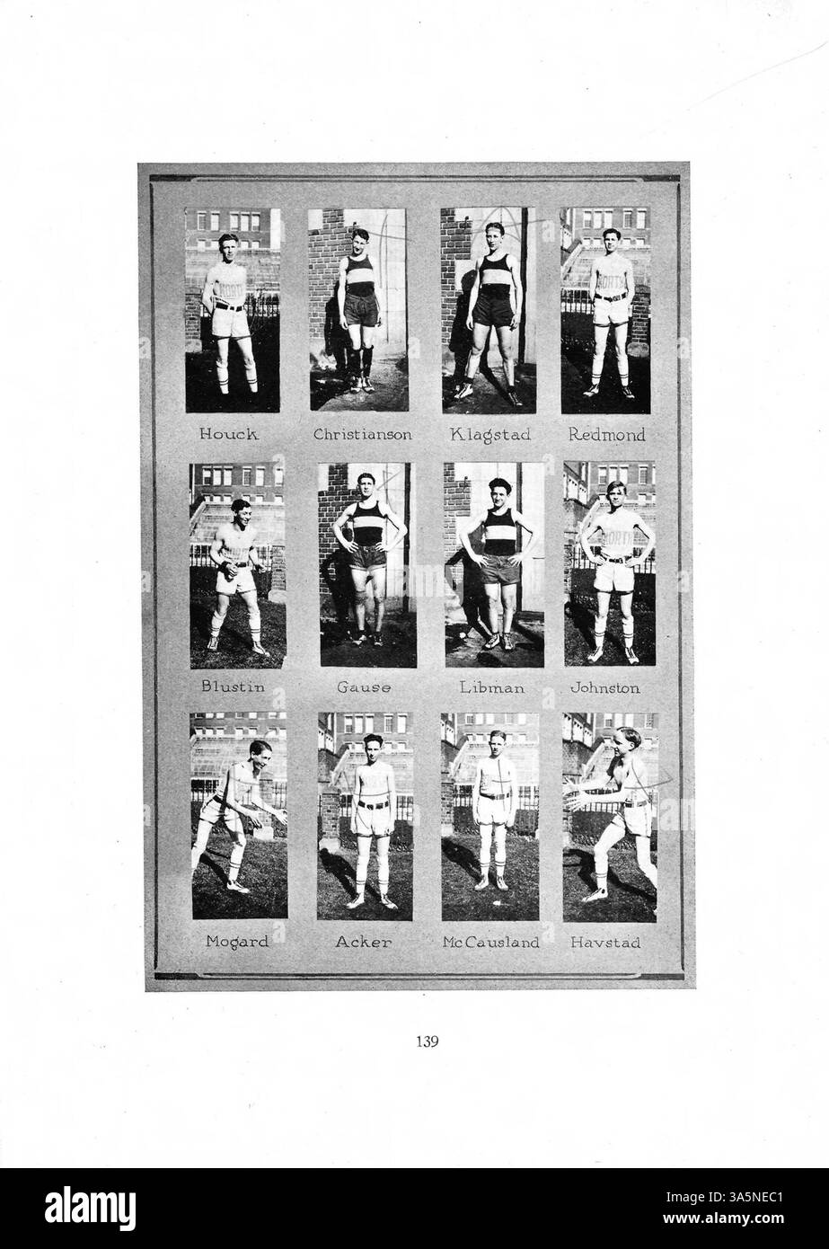 Il 1922 Polaris Yearbook della North High School documenta l'anno accademico 1921-1922, sottolineando il coinvolgimento di studenti e insegnanti, club, eventi sportivi e contributi culturali degli studenti afroamericani. Foto Stock