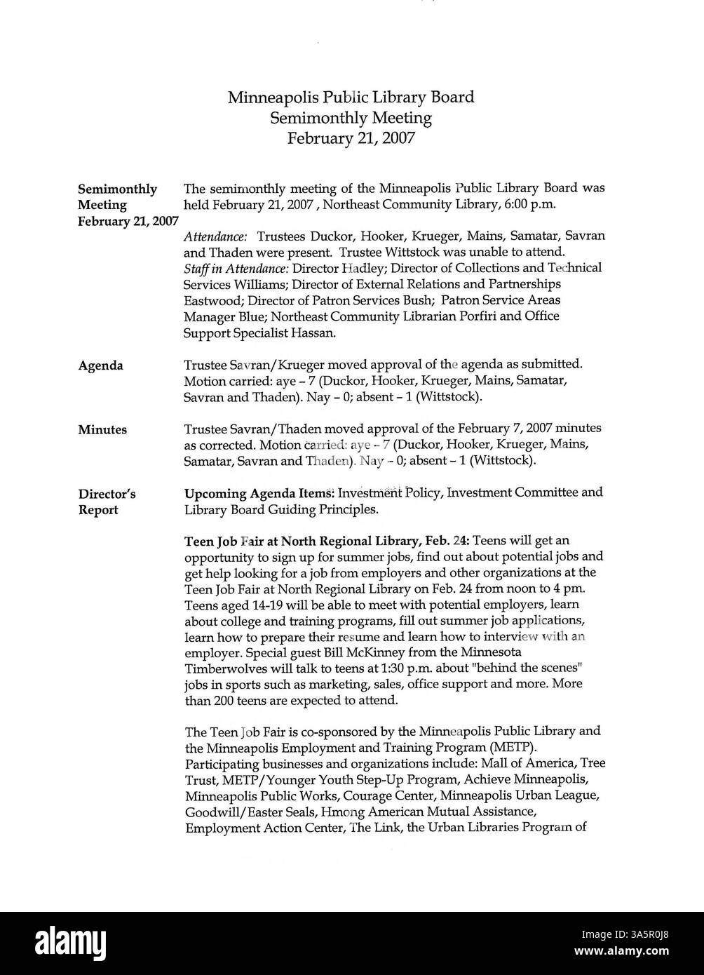 I verbali delle riunioni del Consiglio di amministrazione della Biblioteca pubblica di Minneapolis del 2007 riassumono le decisioni chiave in materia di finanziamento delle biblioteche, operazioni e servizi basati sulla comunità. Foto Stock