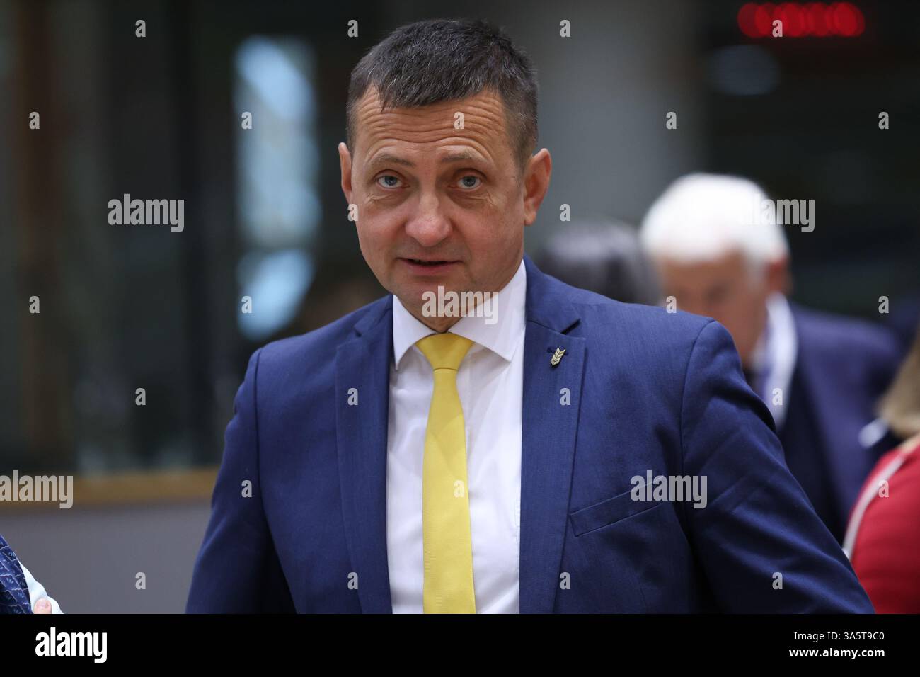 Bruxelles, Belgio. 24 marzo 2025. Il ministro dell'Agricoltura Armands KRAUZE partecipa a una riunione del consiglio "Agricoltura e pesca" dell'Unione europea. Crediti: ALEXANDROS MICHAILIDIS/Alamy Live News Foto Stock