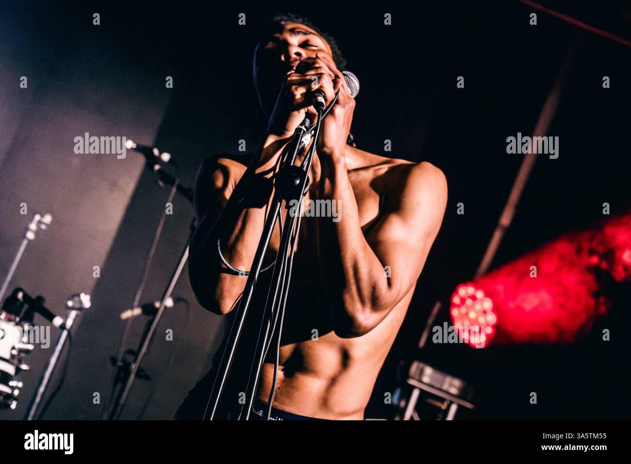 13 marzo 2025 - Austin, Texas: I Black Fondu si esibiscono all'ambasciata di musica britannica durante SXSW 2025. Foto Stock