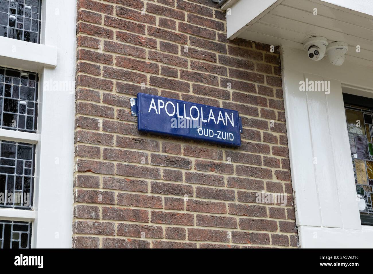 Amsterdam, Paesi Bassi. 16 marzo 2024. Apollolaan, oud-zuid Amsterdam Street cartello su un muro di mattoni. Foto Stock