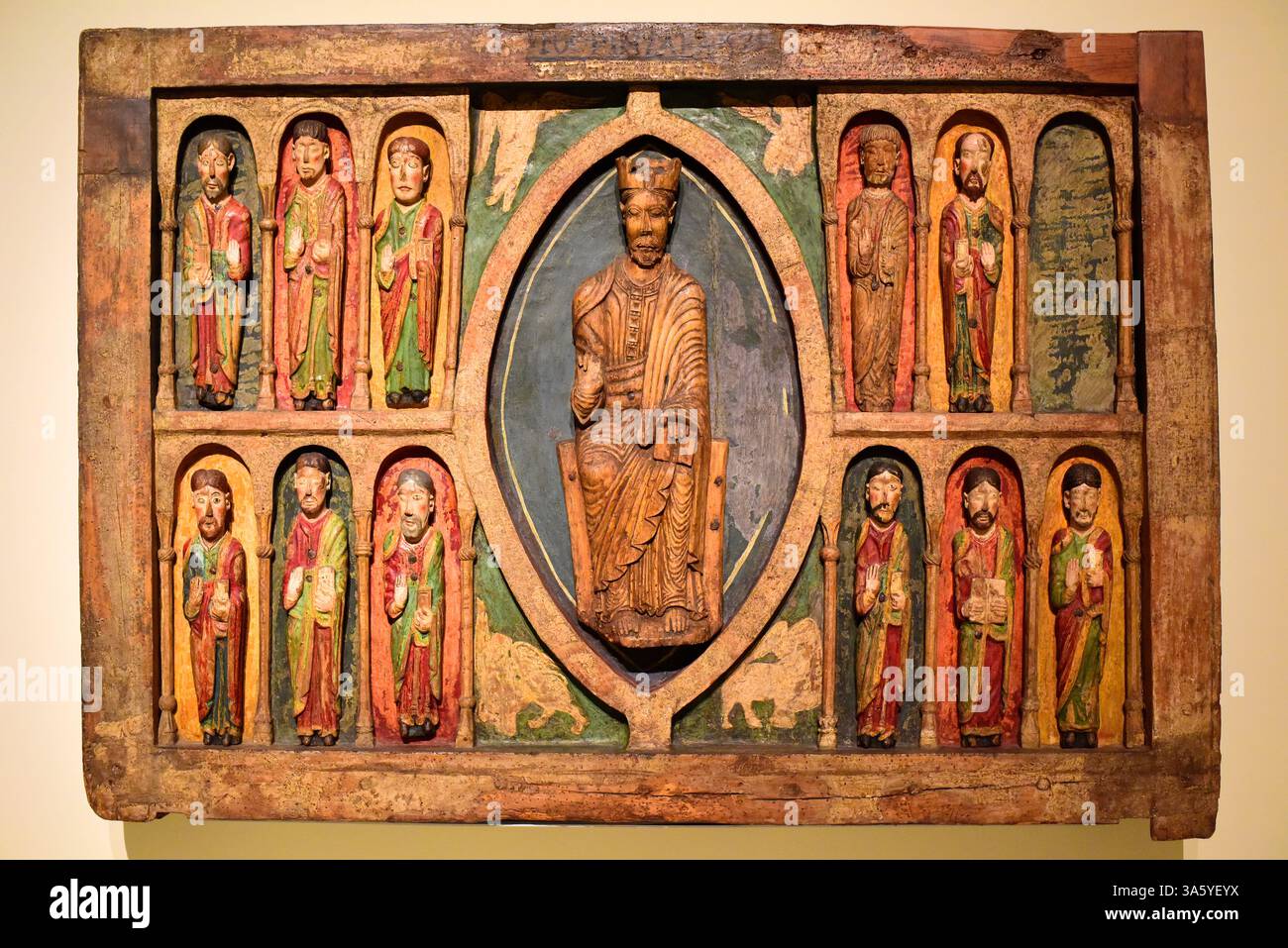 MNAC (Museu Nacional d'Art de Catalunya). Facciata d'altare di Santa Maria de Taüll (romanico, XII secolo) , anonimo. Da Taüll (Vall de Boí, Llei Foto Stock